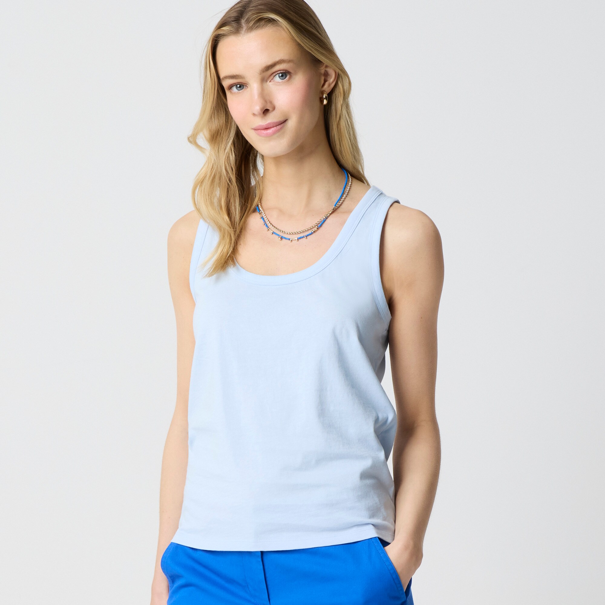 womens Scoopneck tank top