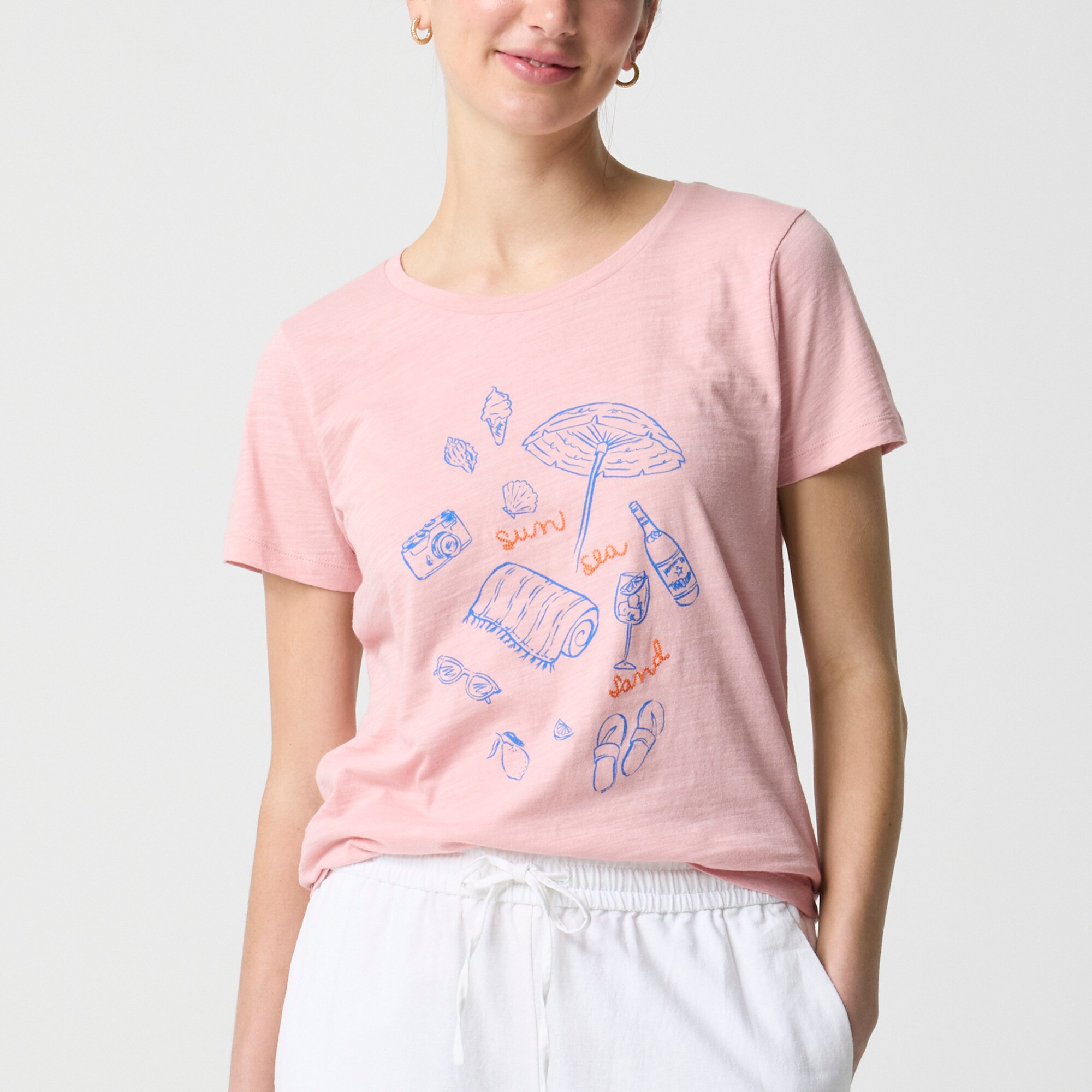 factory: beach picnic graphic tee for women
