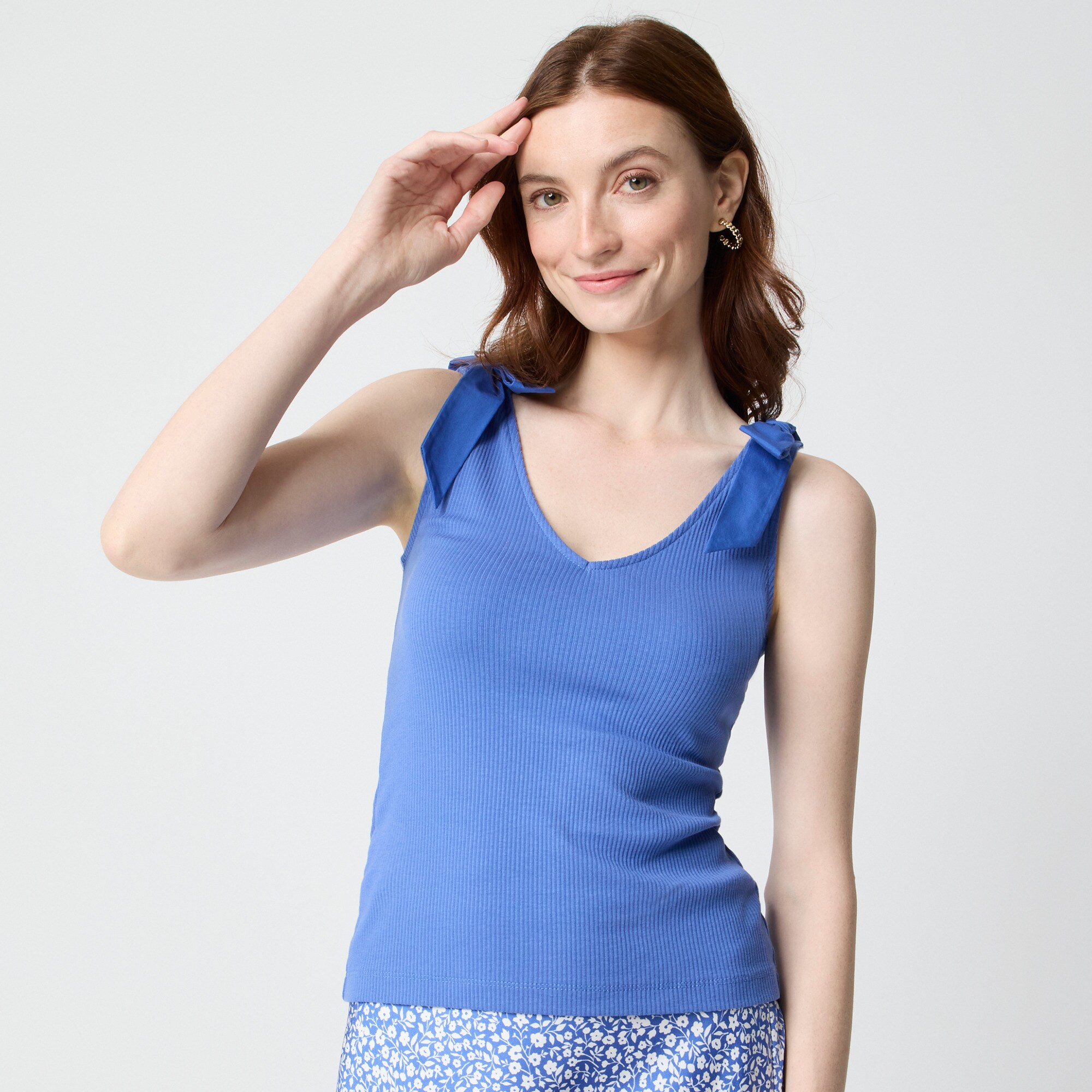Bow-shoulder tank top