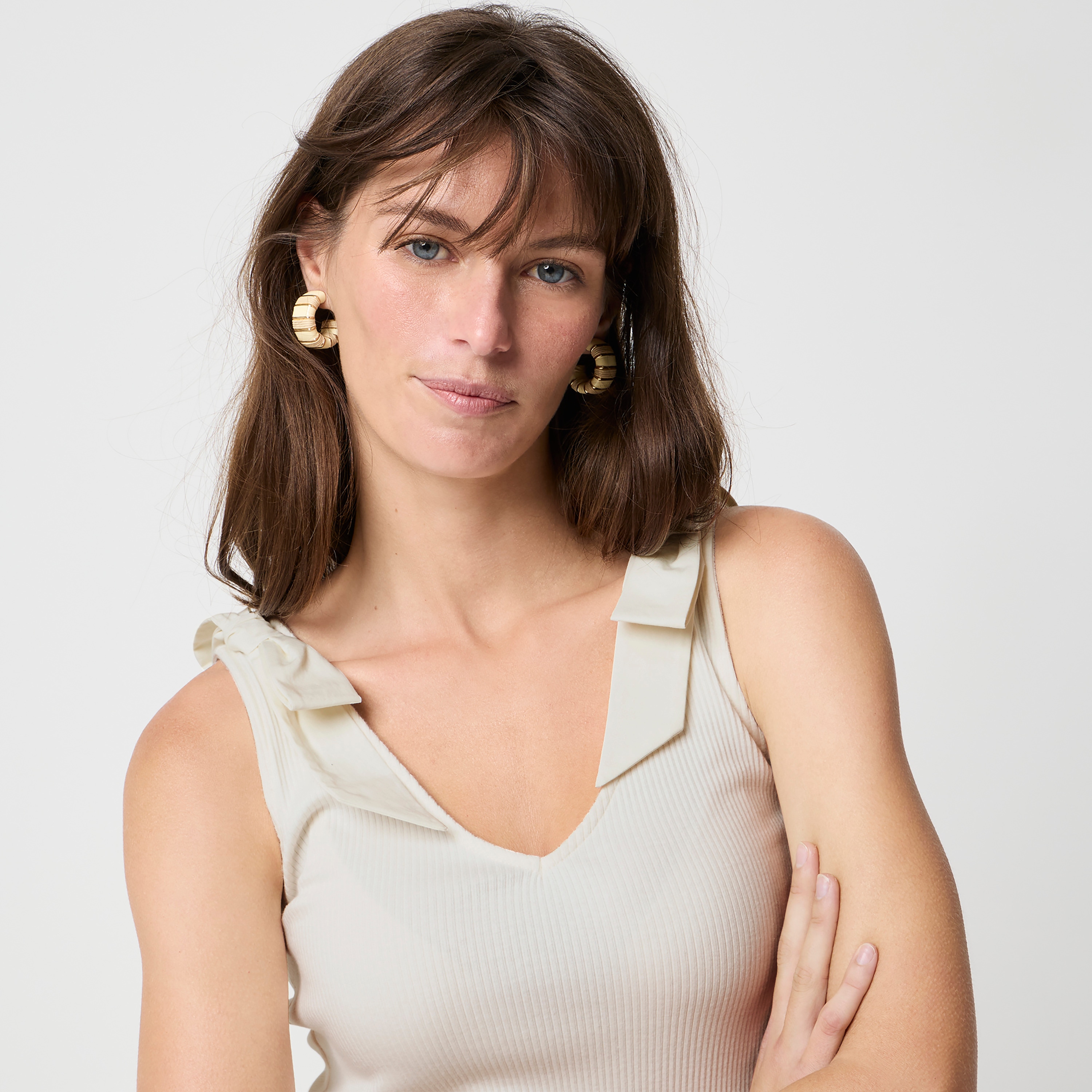Bow-shoulder tank top