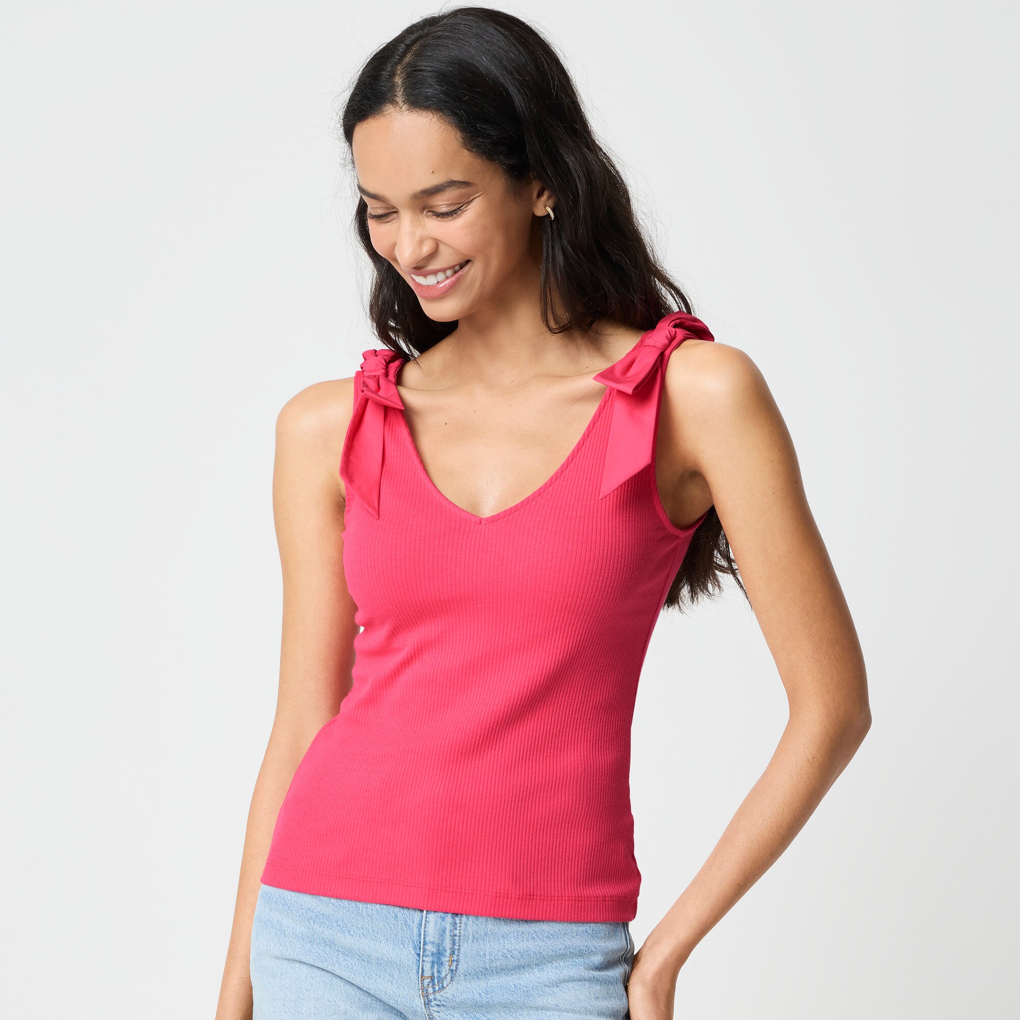 Bow-shoulder tank top