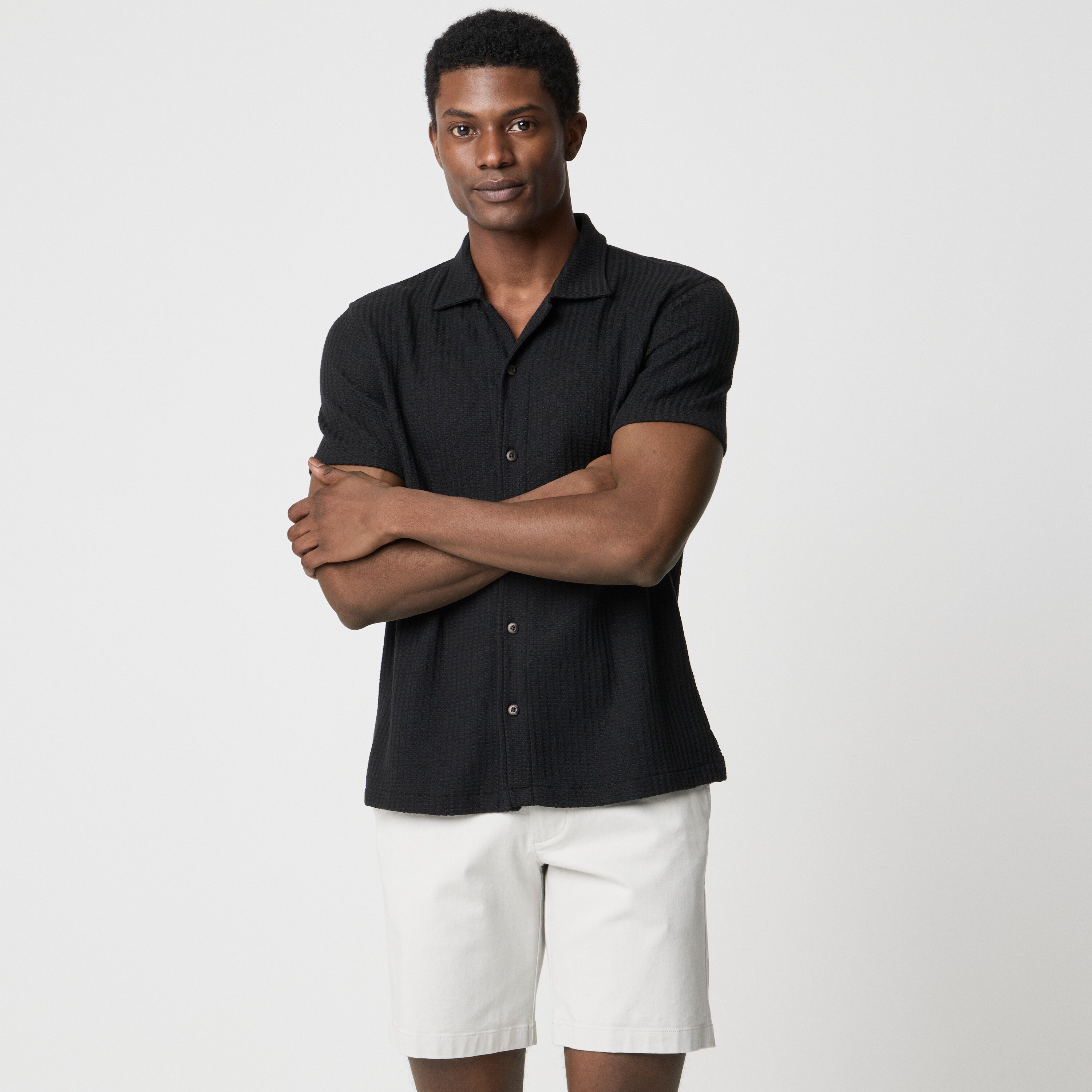 Short-sleeve textured camp shirt