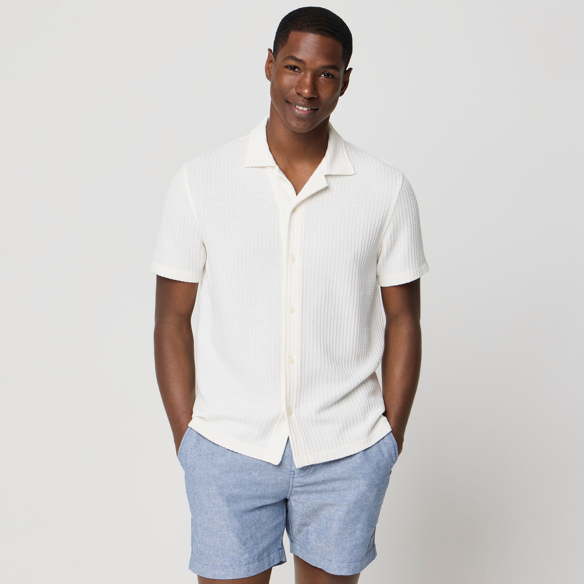 short dress shirts for men Ash & Erie White Oxford Wrinkle Free Short Sleeve Shirt for Short Men White Oxford / XS / Slim