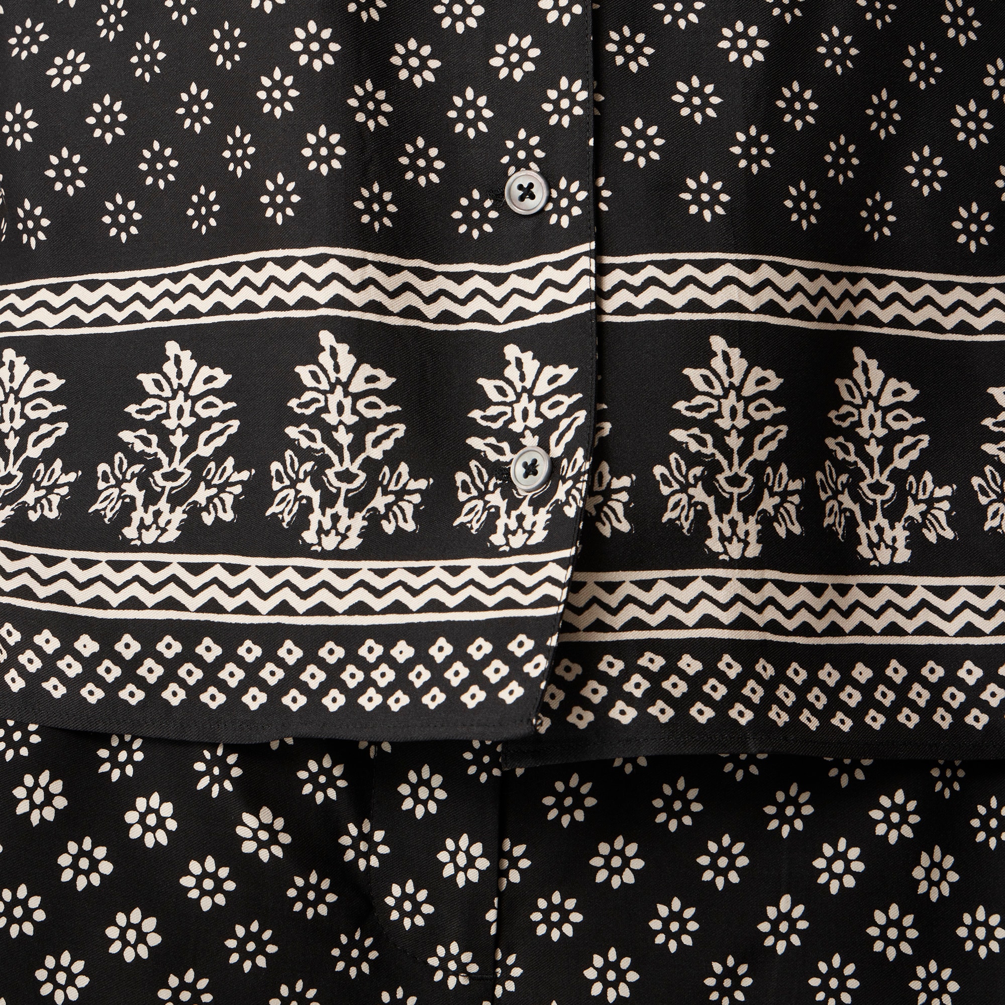 Camp-collar button-up shirt in block print - image 4
