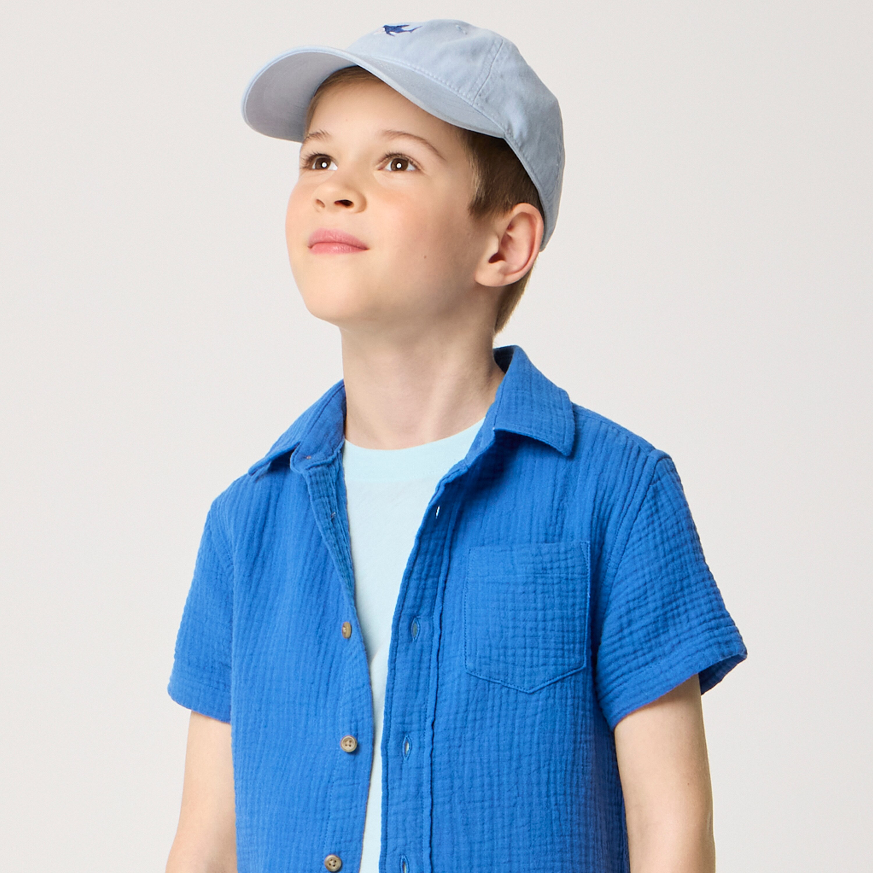Boys' short-sleeve gauze button-down shirt
