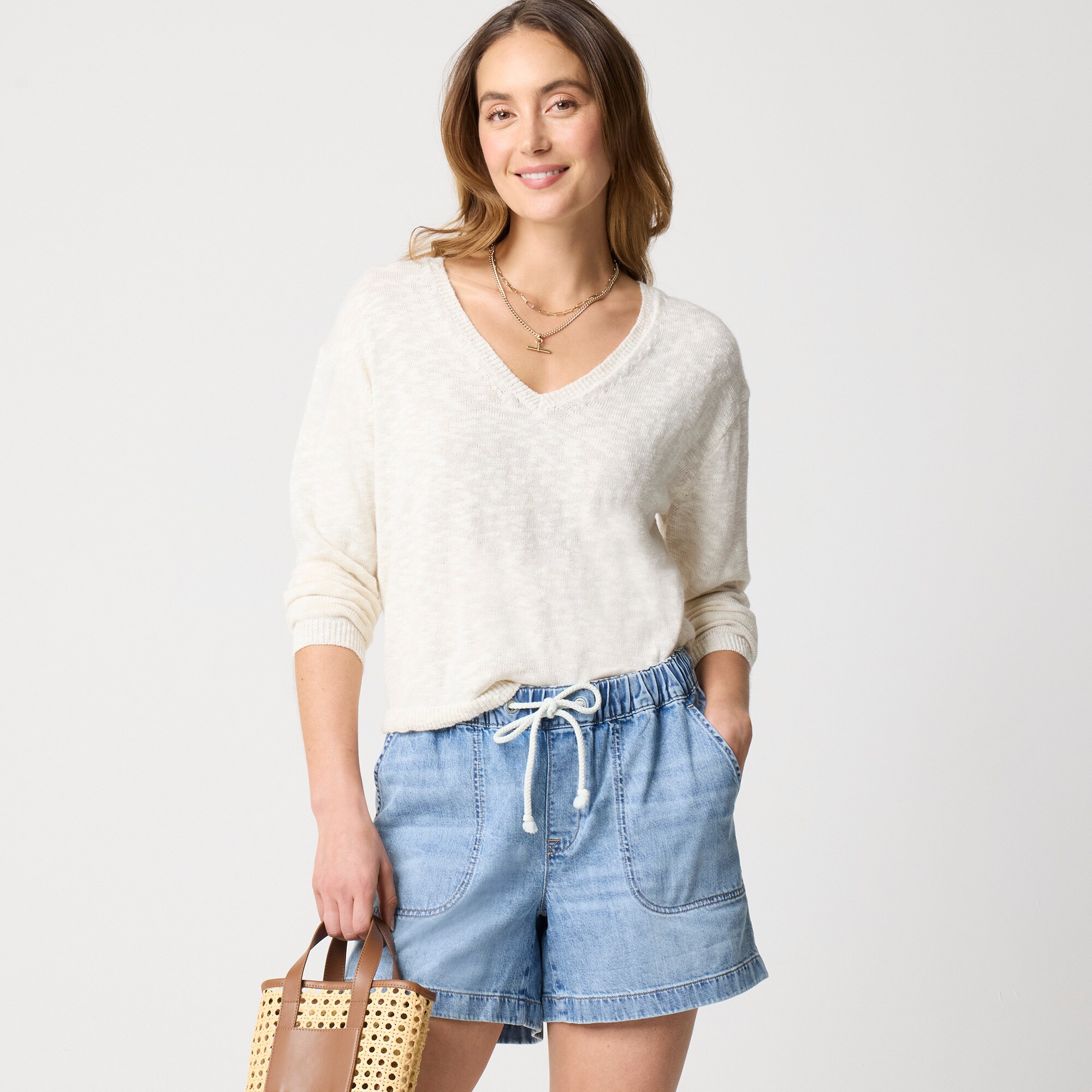  V-neck beach sweater