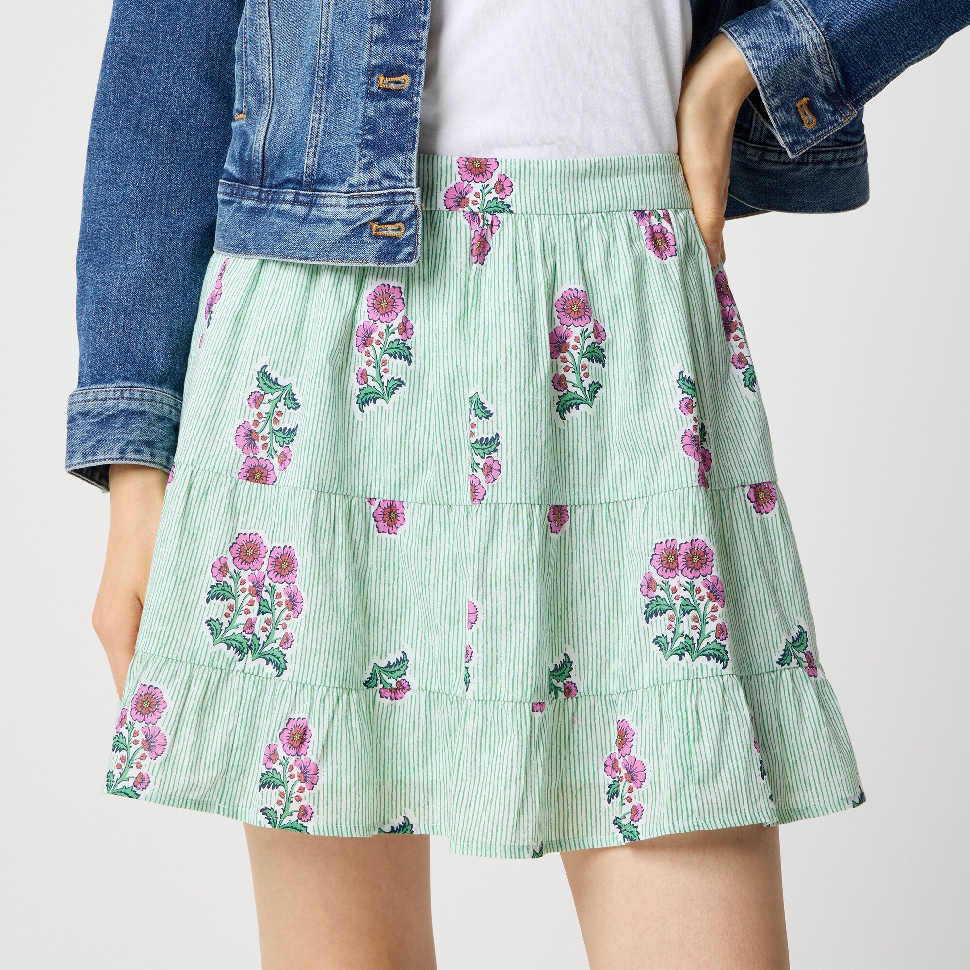 Tiered mini skirt