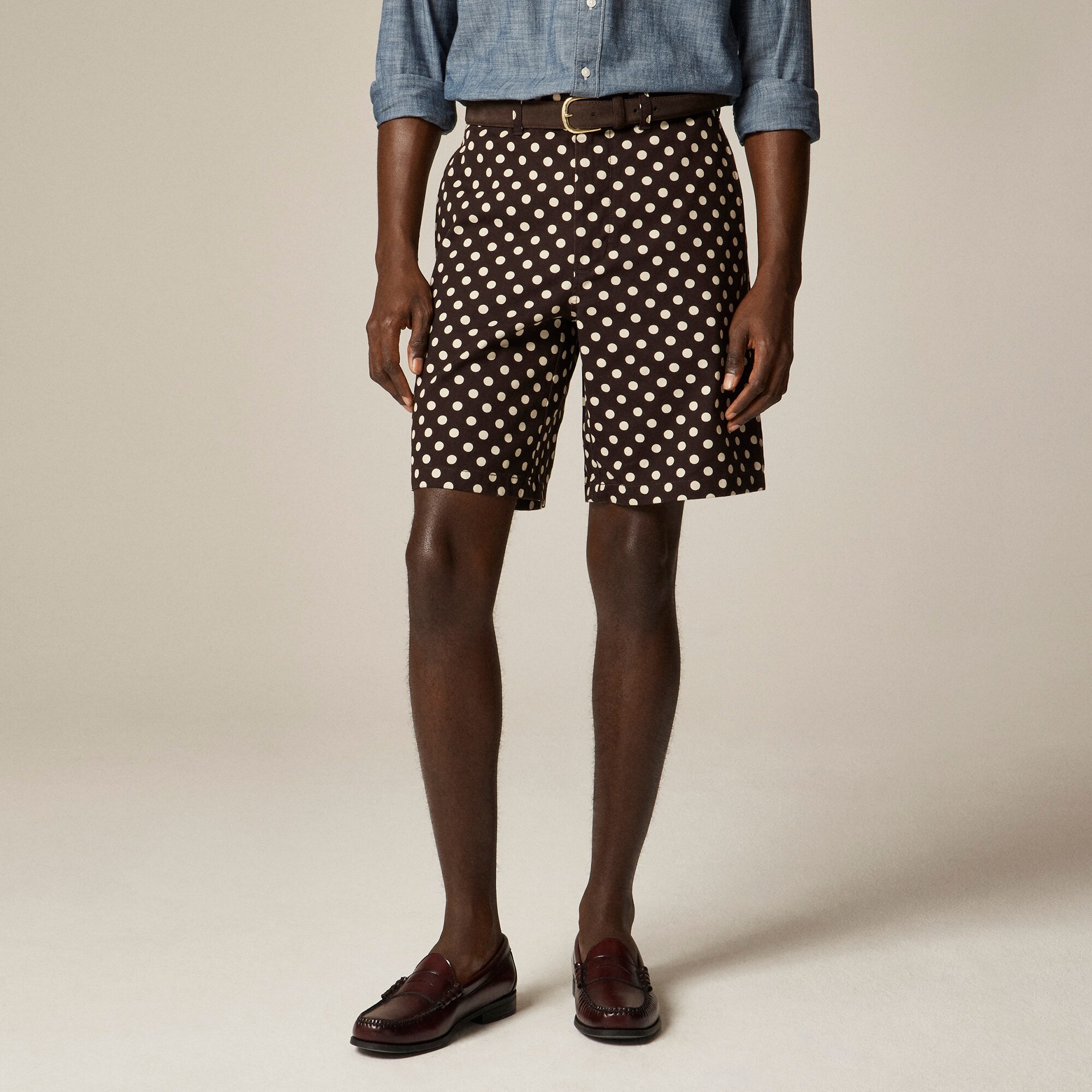  9" Relaxed chino short in polka dot