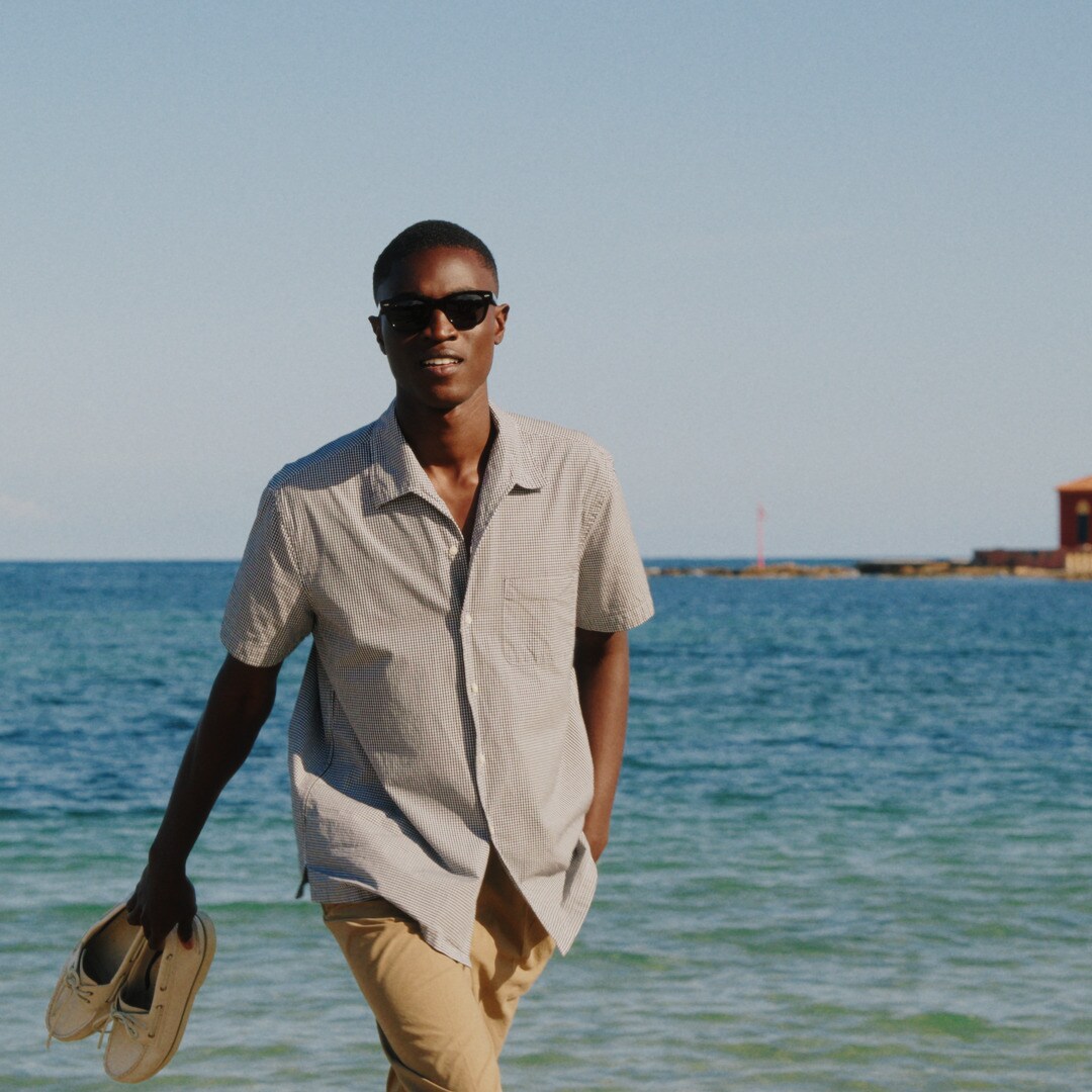 Short-sleeve Secret Wash cotton poplin camp-collar shirt