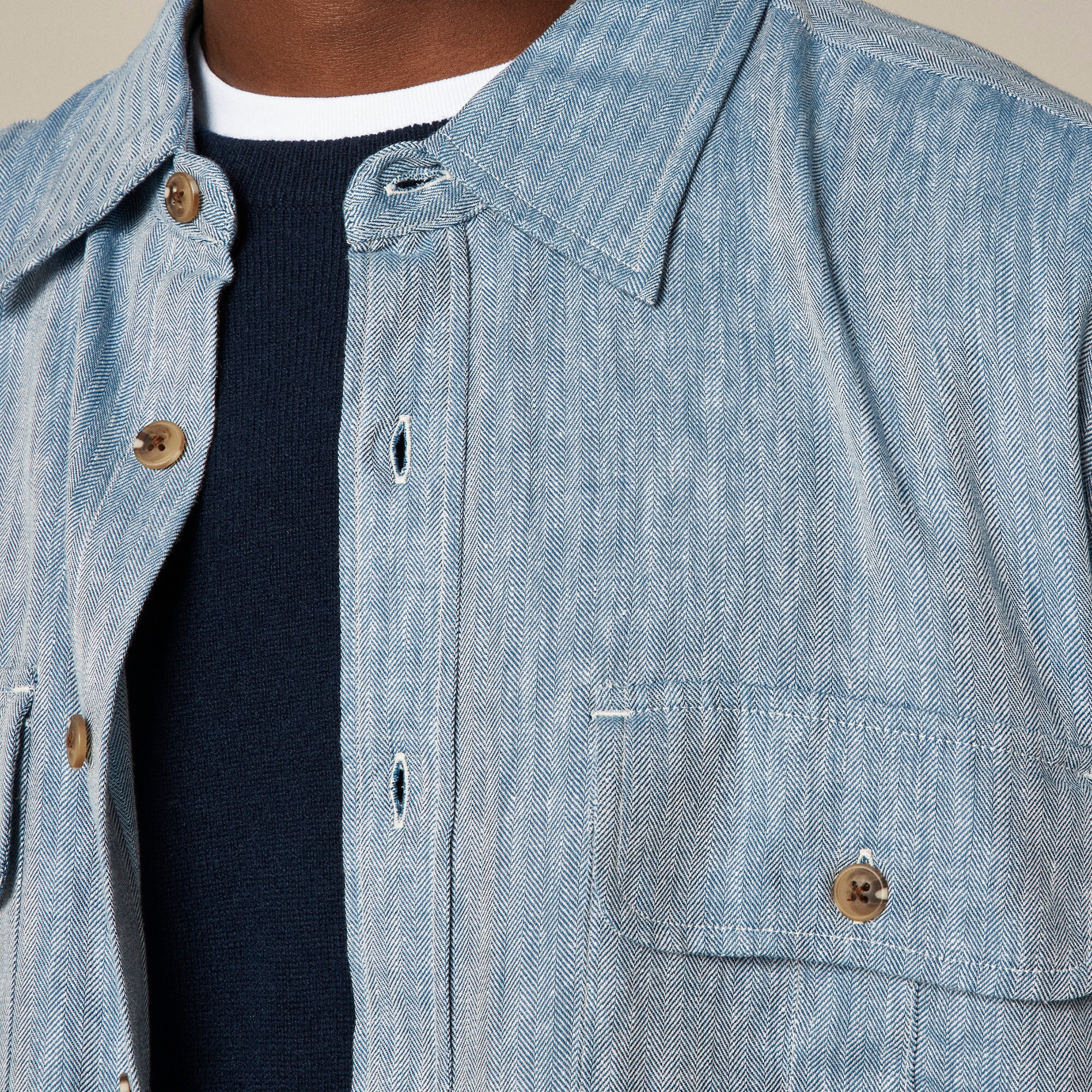 Two-pocket herringbone workshirt in TENCEL™ lyocell-linen blend