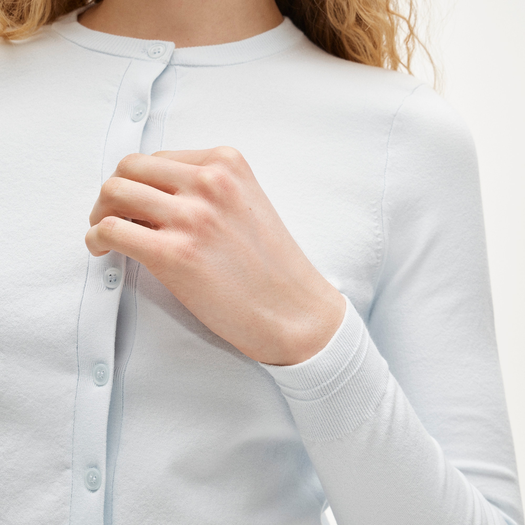 新品♡定価6.3万　マディソンブルー RIB CREWNECK CARDIGAN 3D Cable+Mending Cardigan in Iris Blue – SVRN