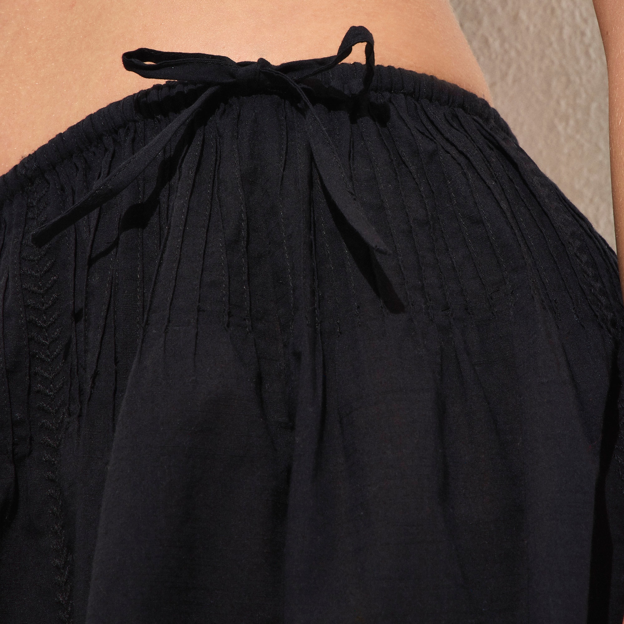 Embroidered side-tie mini skirt - image 3
