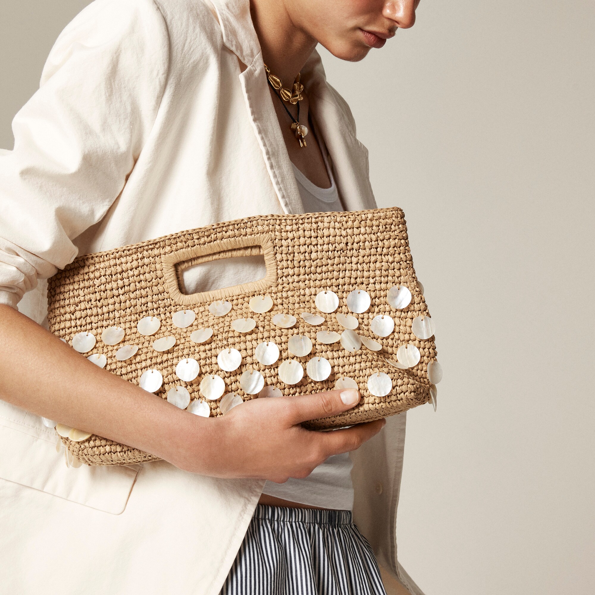  Handknotted straw rectangular clutch with paillettes