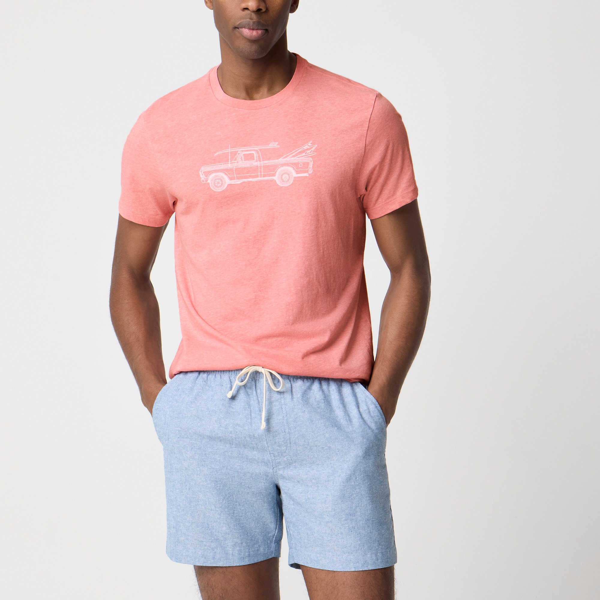  Surf-ready tuck graphic tee