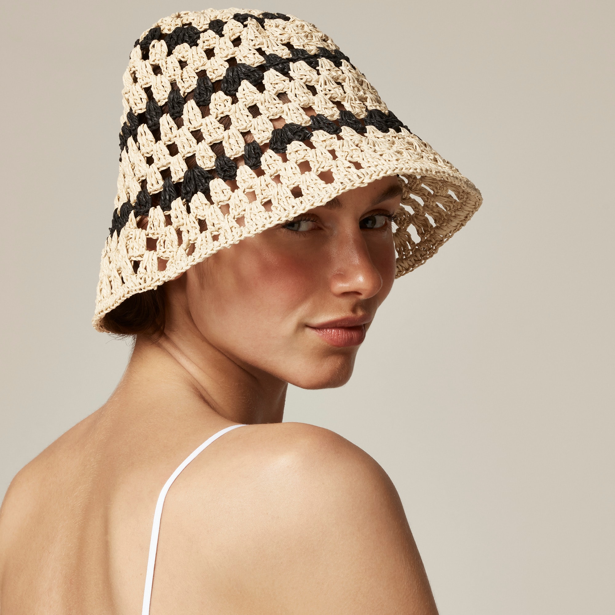 womens Packable woven hat in stripe