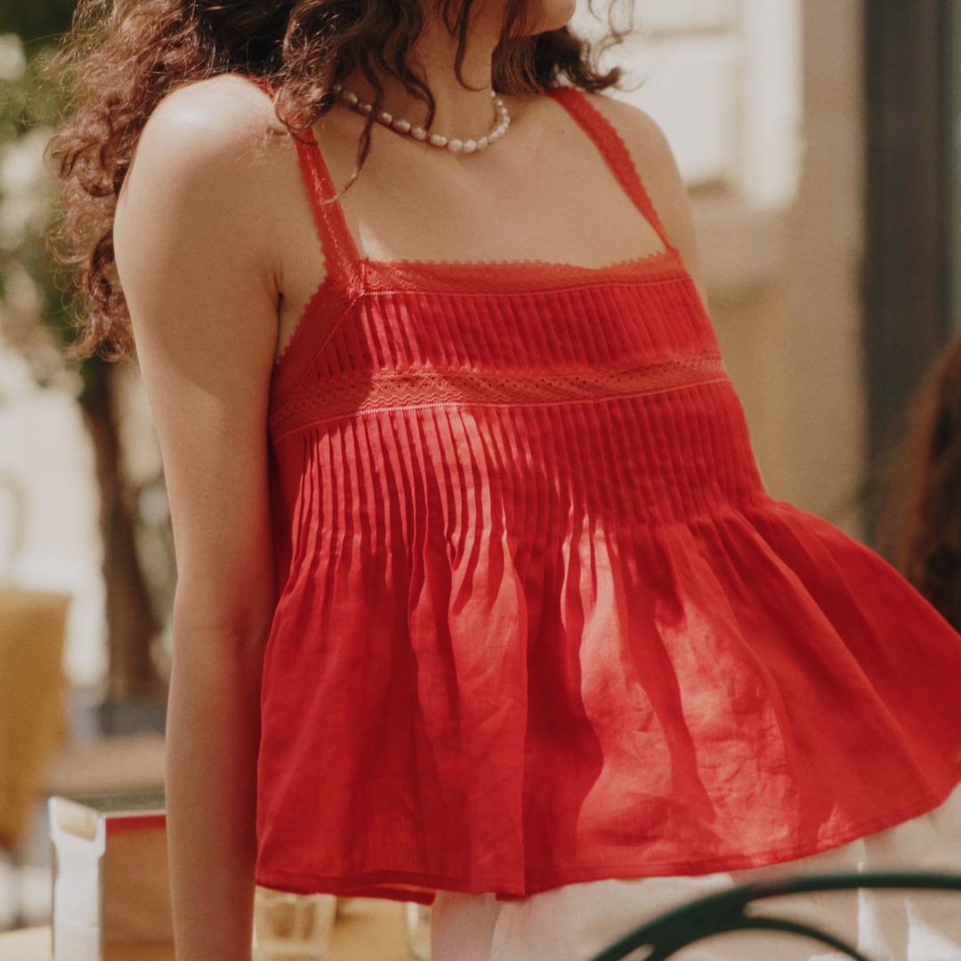 Lace-trim tank top in ramie
