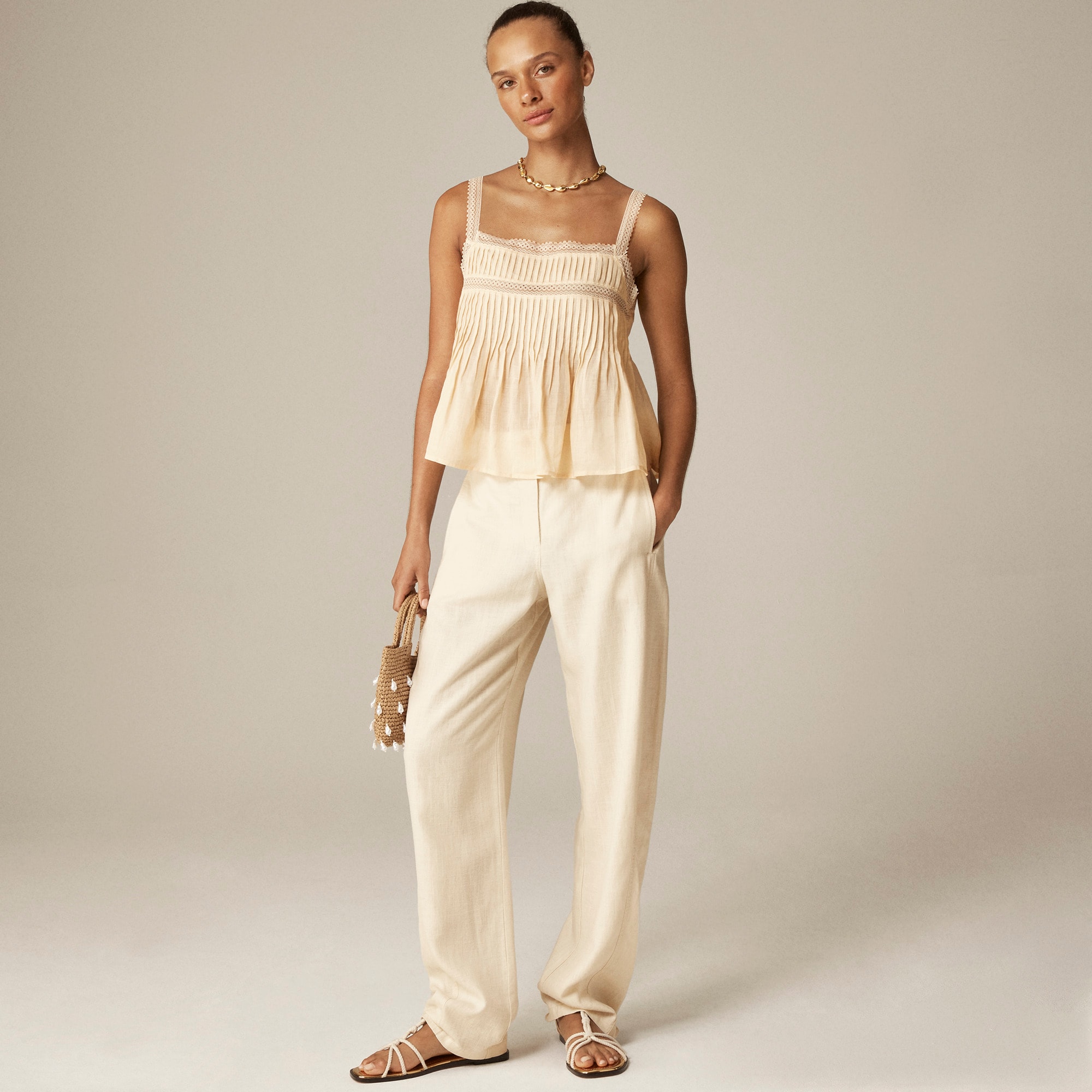  Lace-trim tank top in ramie