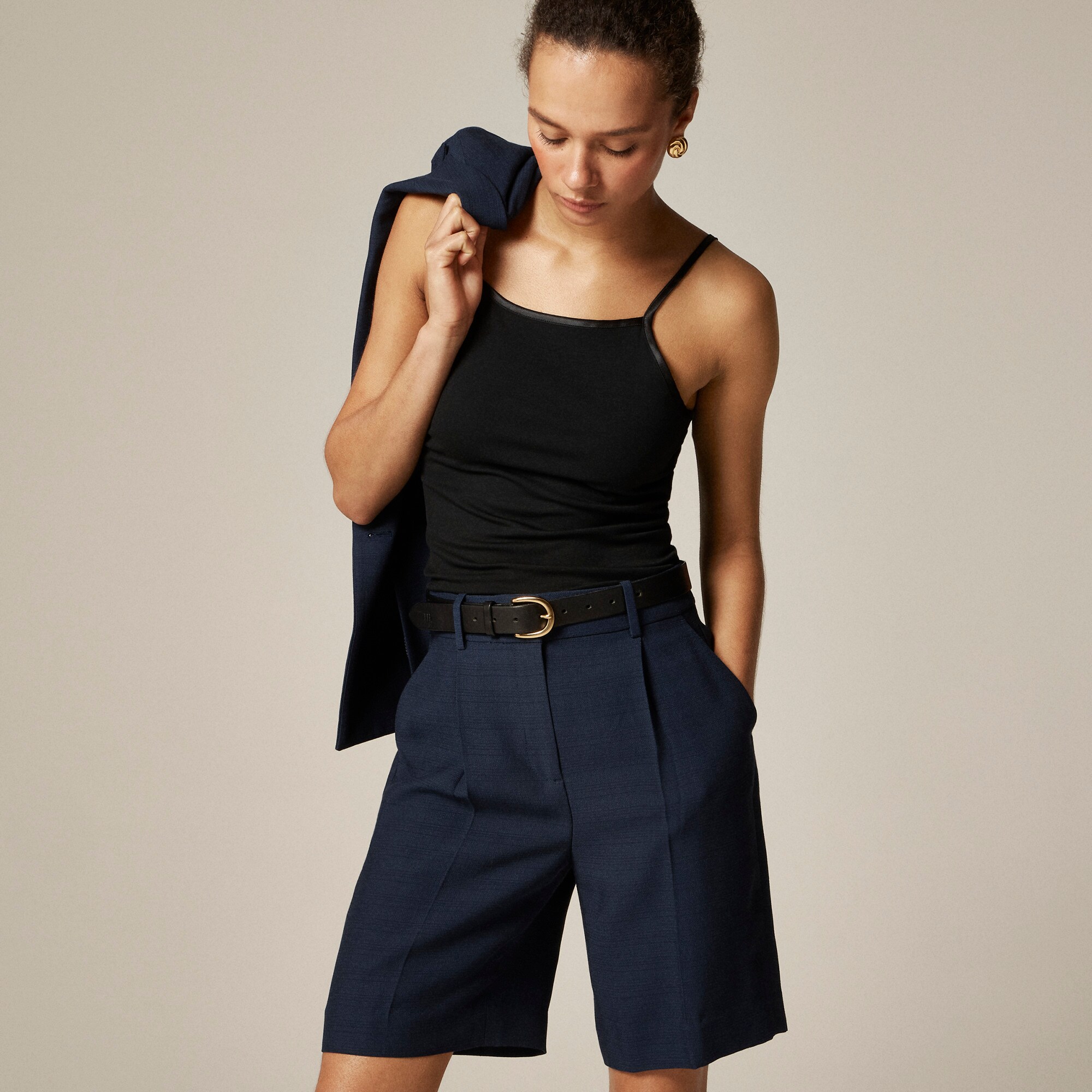 womens Pleated trouser short in luster canvas