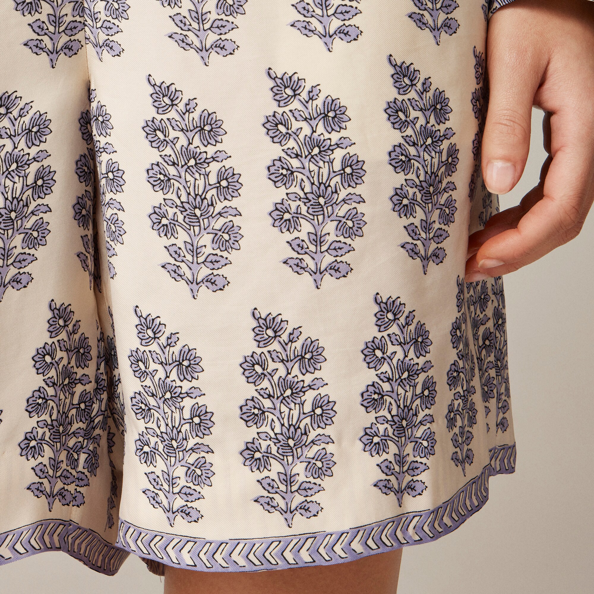 Stratus short in blooming lilac block print