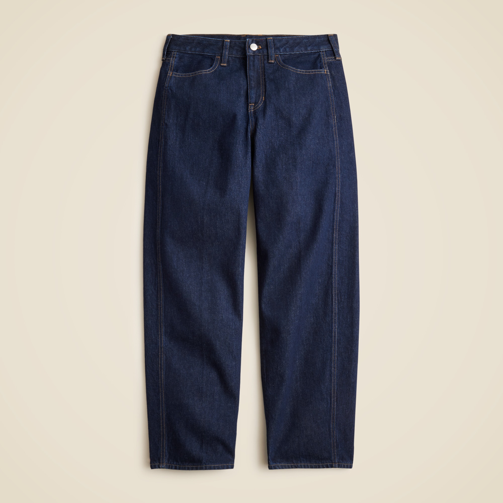 Barrel-leg jean