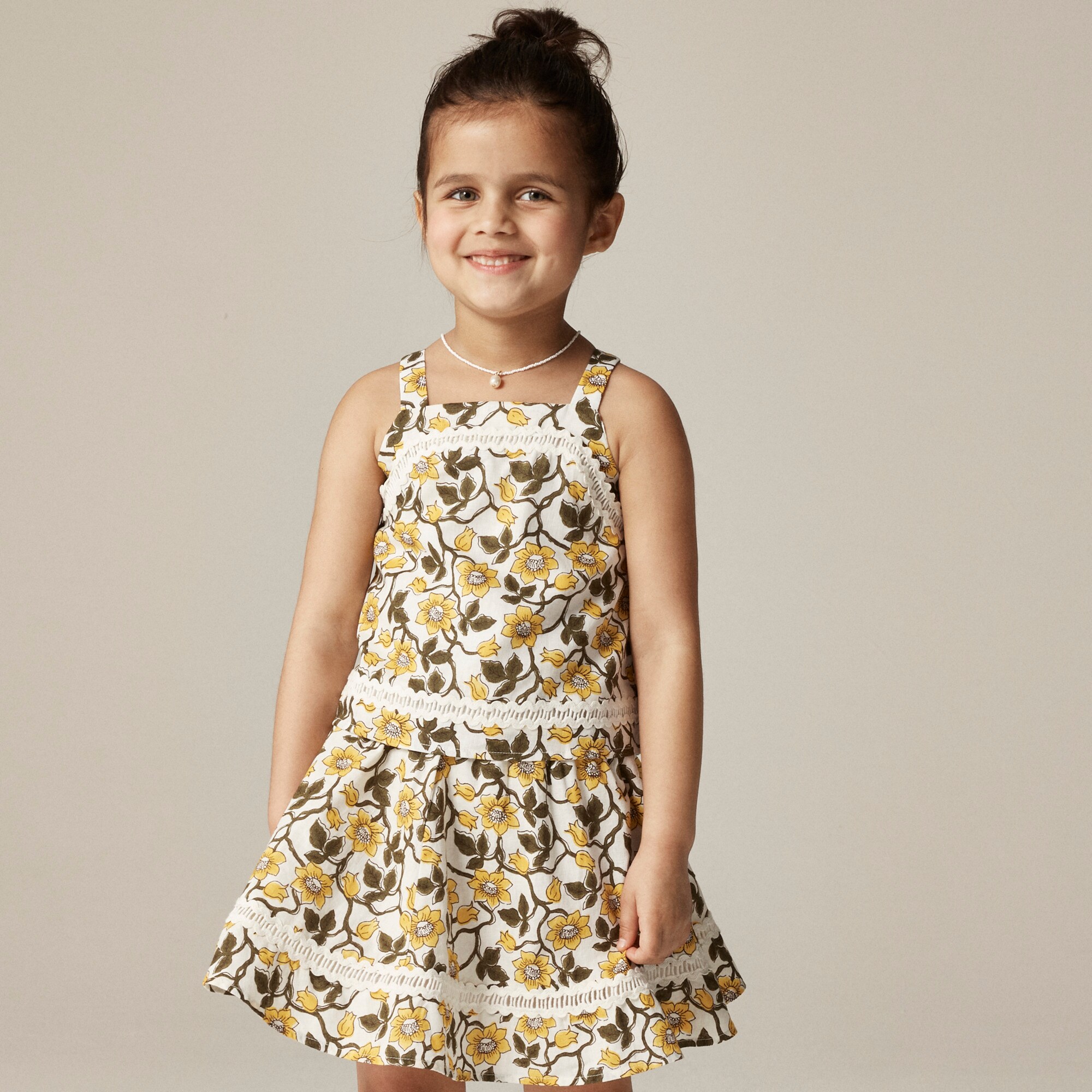  Girls' rickrack tank top in daffodil linen-cotton blend