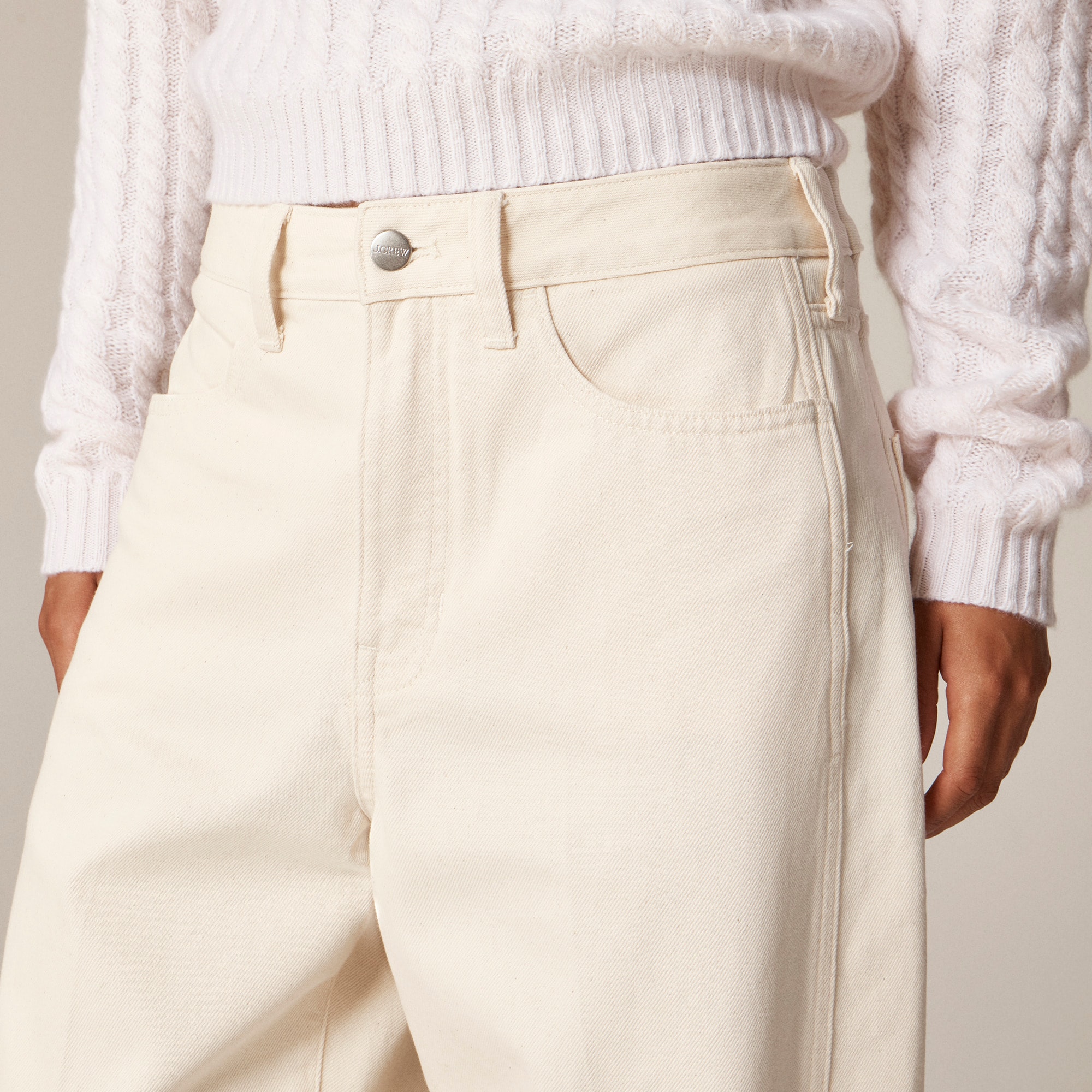 Barrel-leg jean
