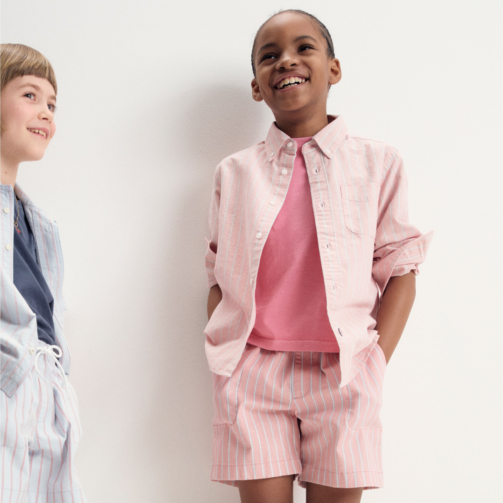 Kids' tech oxford dock short in stripe