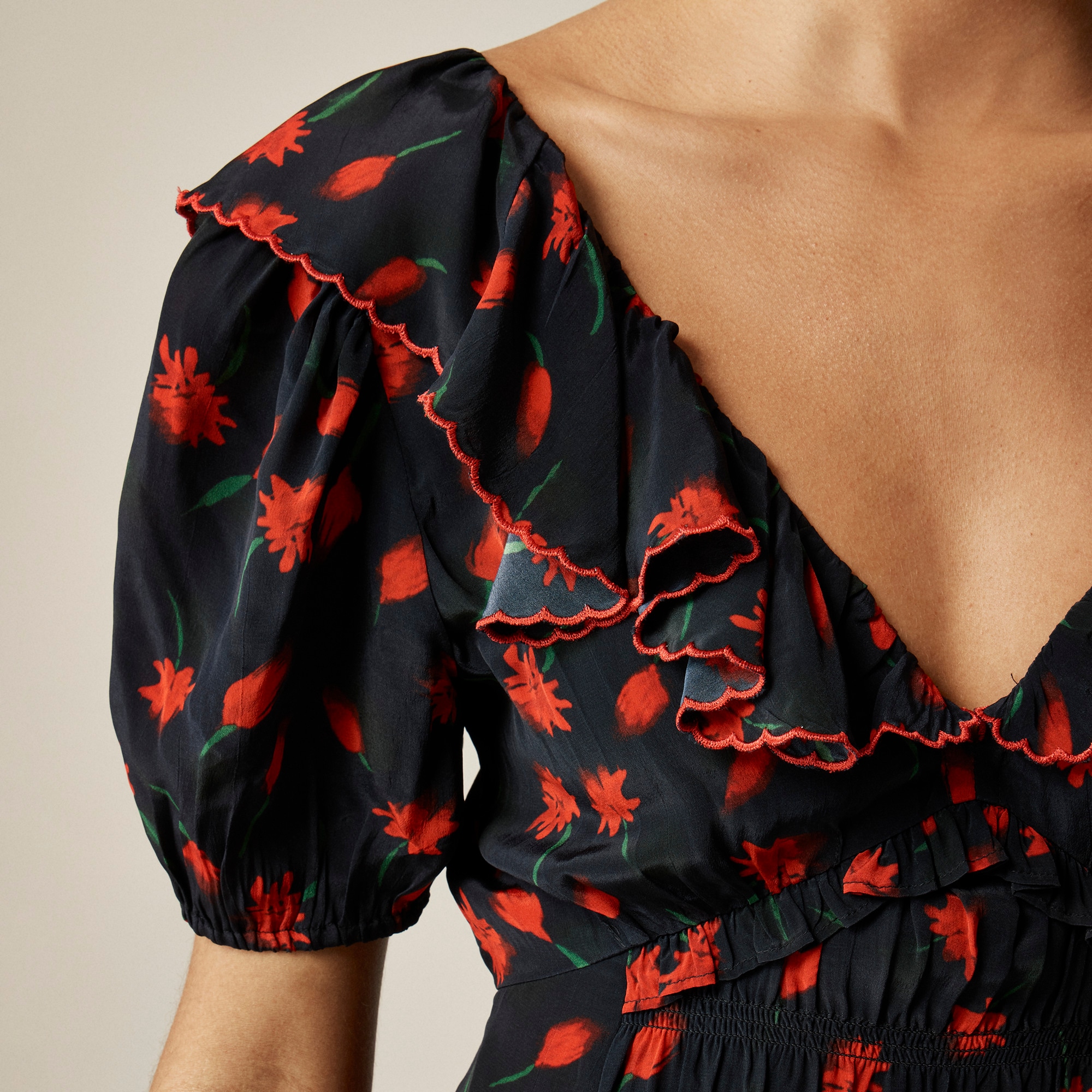 womens Ruffle-collar mini dress in painted daisy print