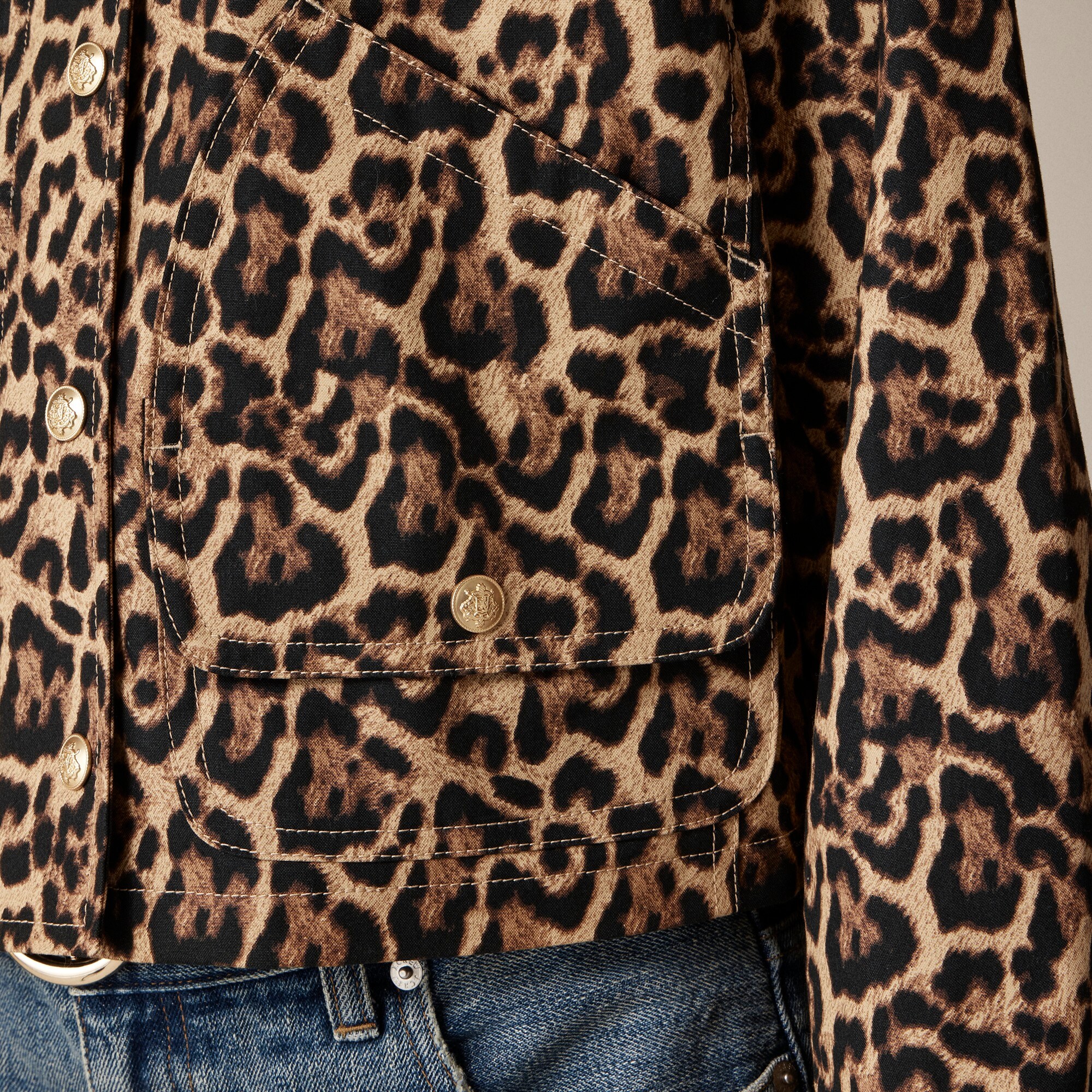 Short Barn Jacket™ in leopard cotton canvas