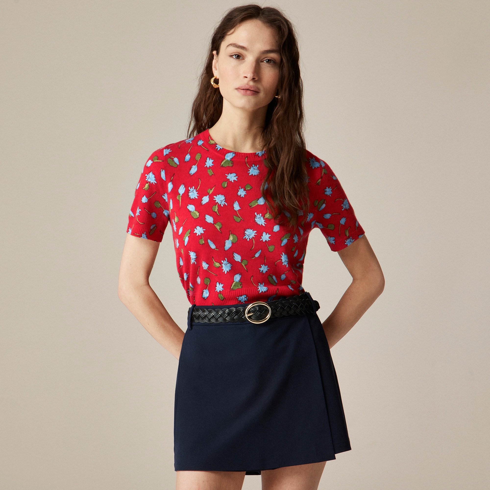 Featherweight cashmere shrunken T-shirt in brushed daisy print