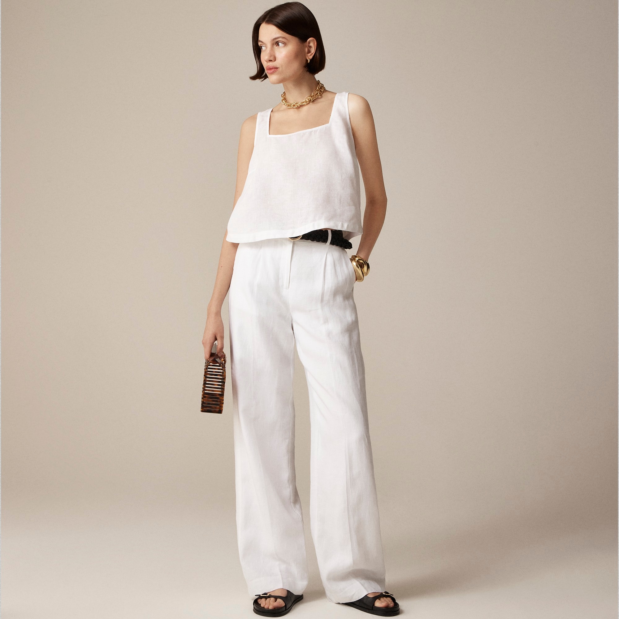 Squareneck button-back top in linen