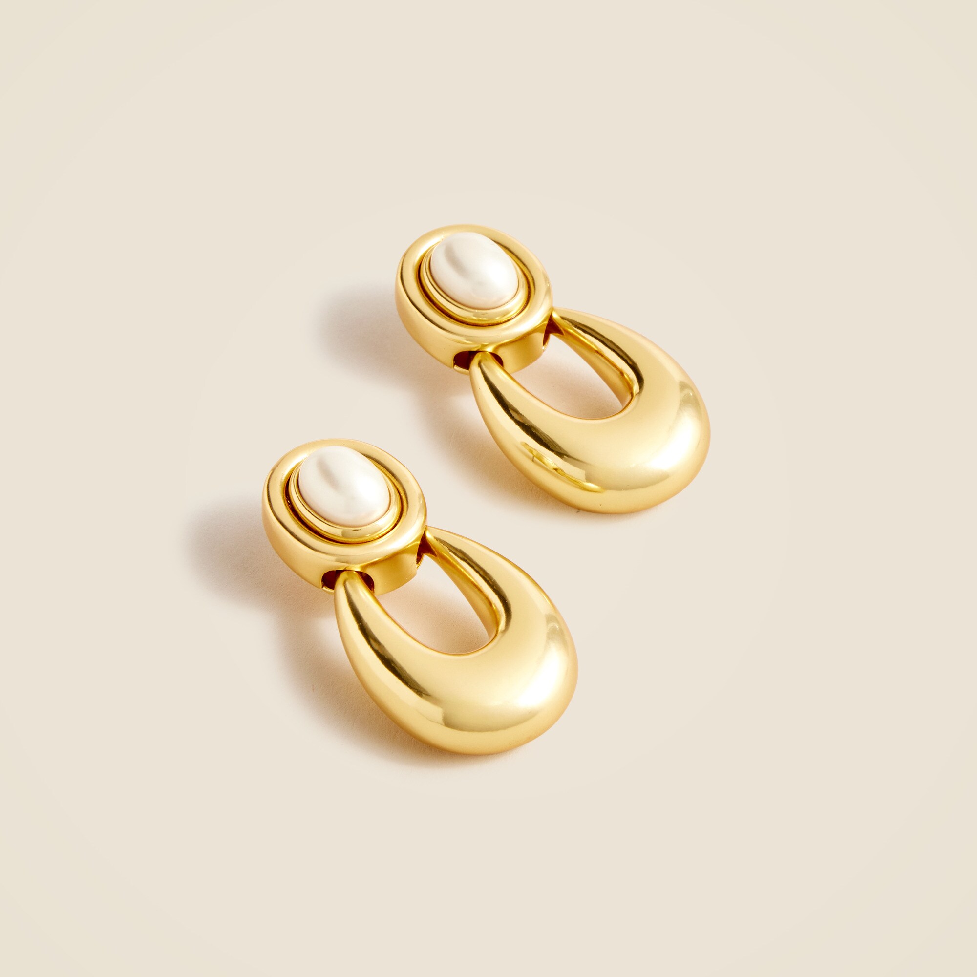 Pearl door knocker earrings