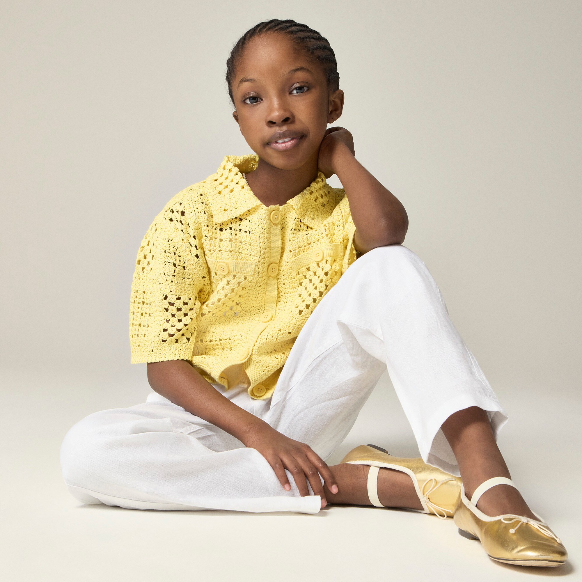 Girls' short-sleeve crochet button-up shirt