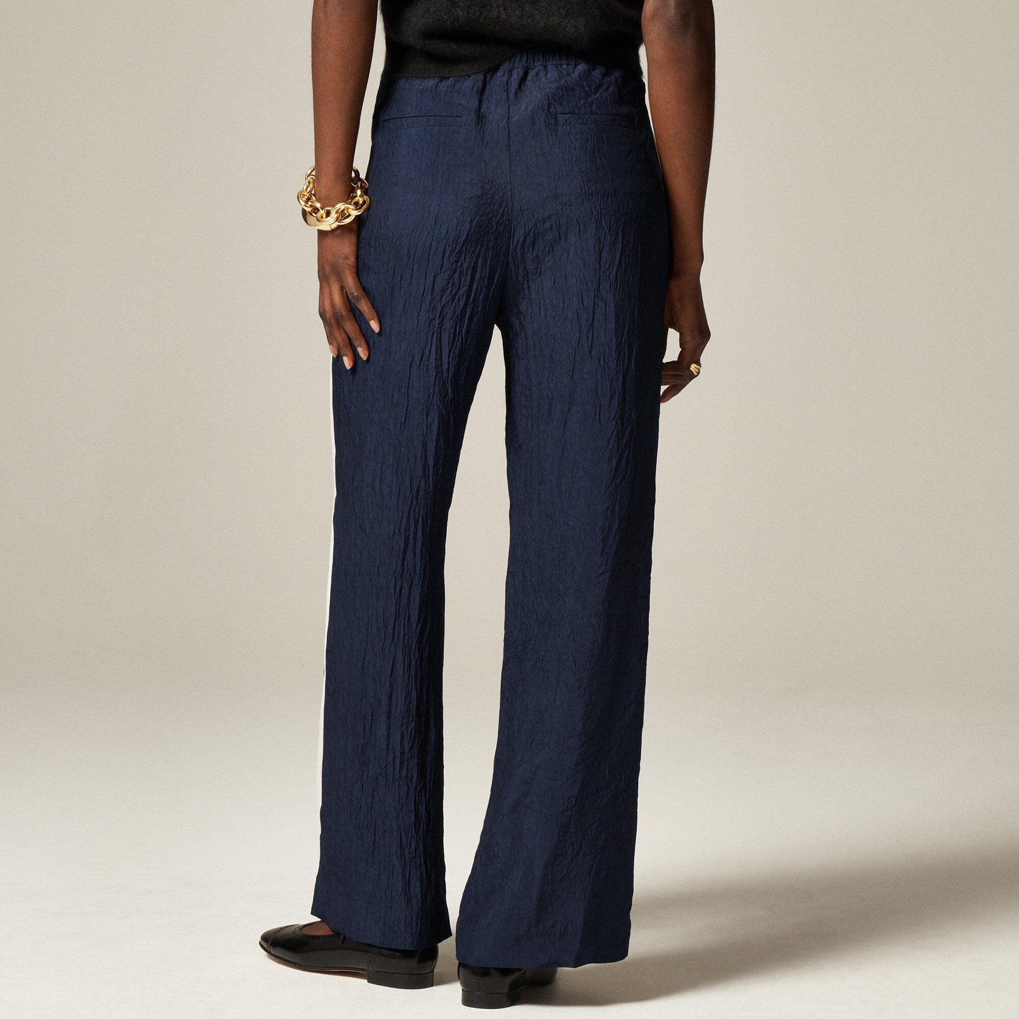 Stratus side-stripe pant in textured satin