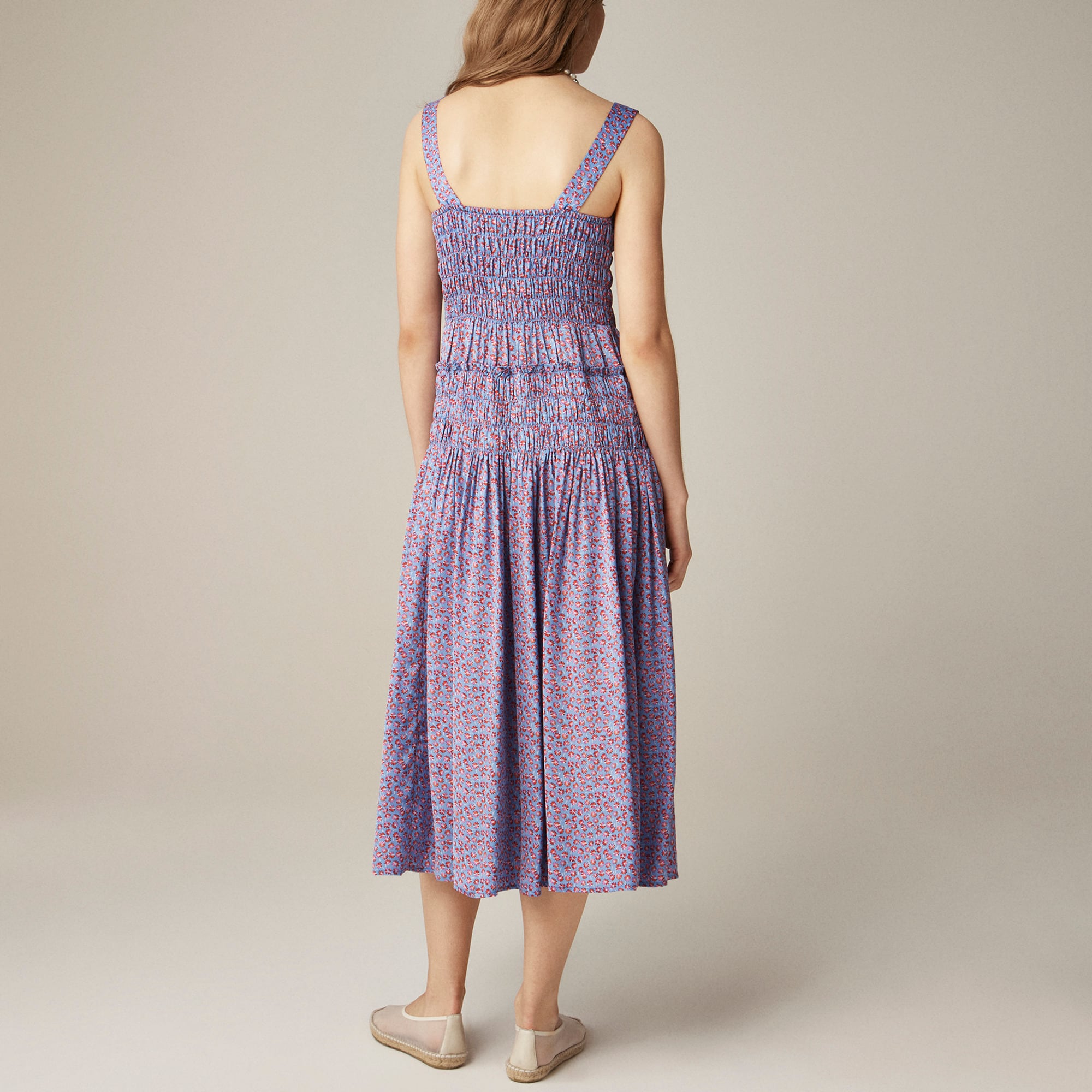 Smocked midi dress in blue daisy print