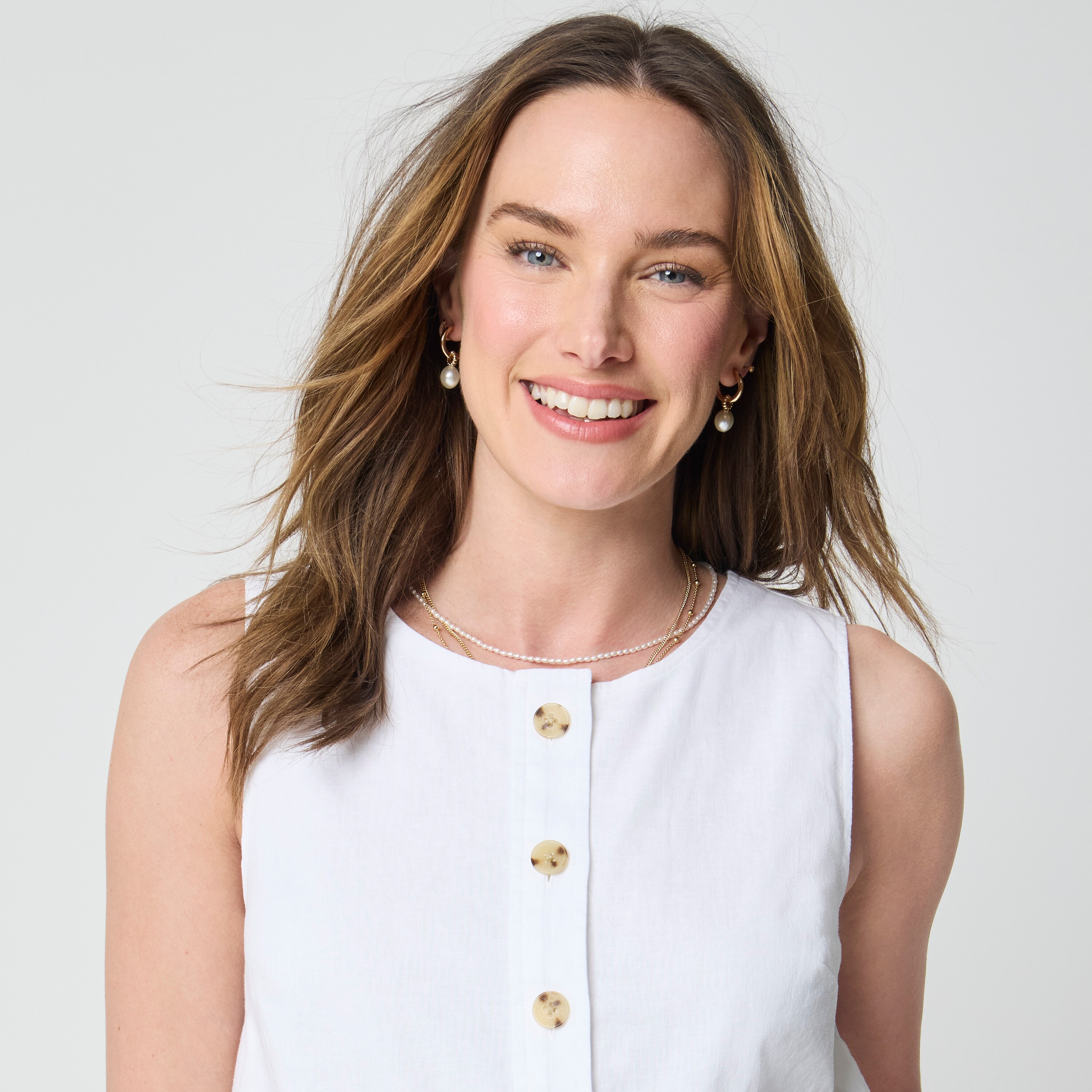 Linen-blend button-front shell