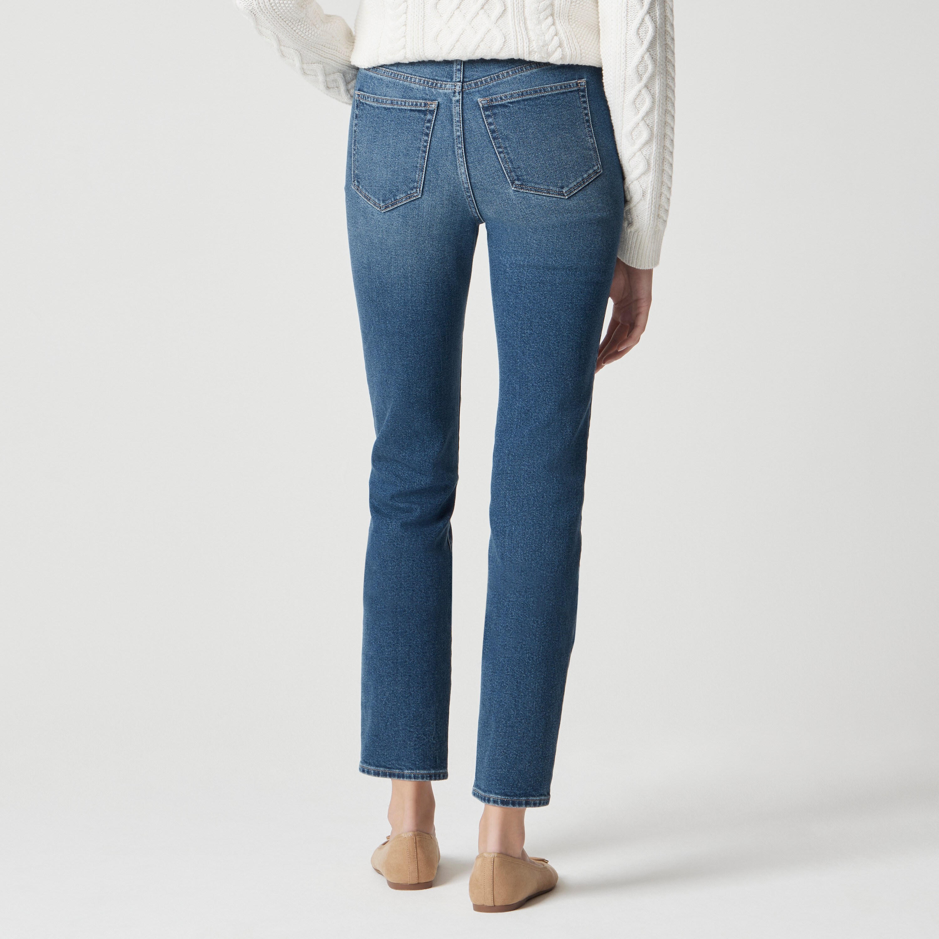 Essential straight jean in all-day stretch