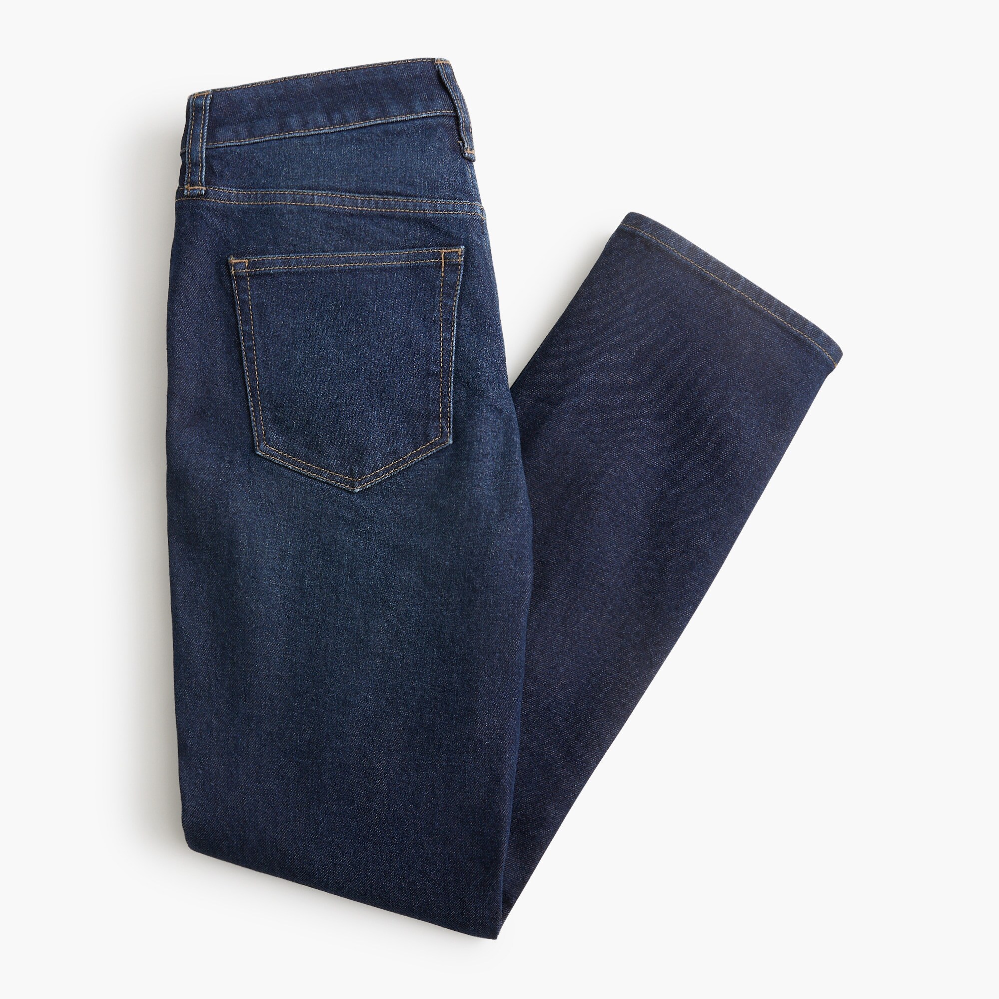 Curvy Essential straight jean in all-day stretch