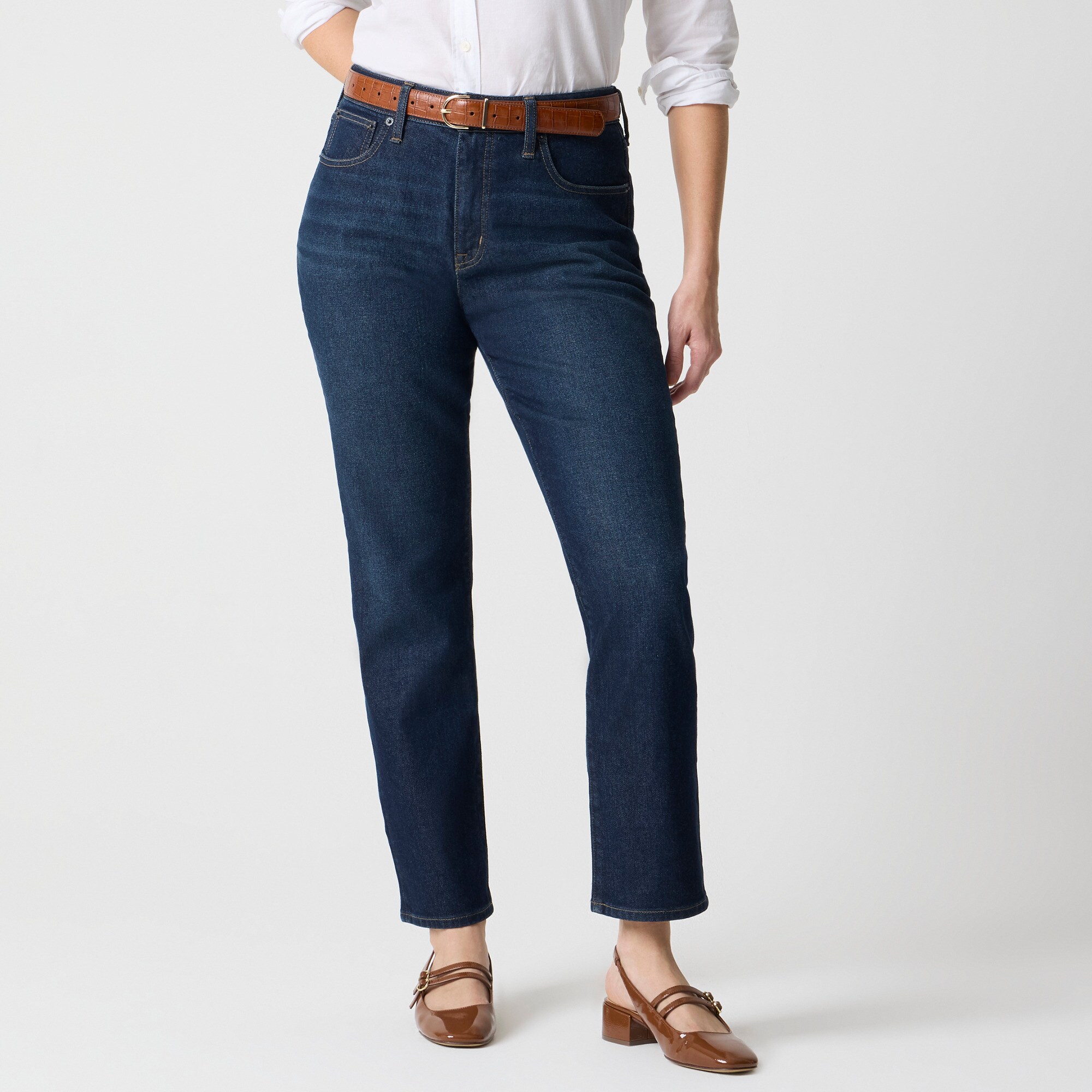 Curvy Essential straight jean in all-day stretch