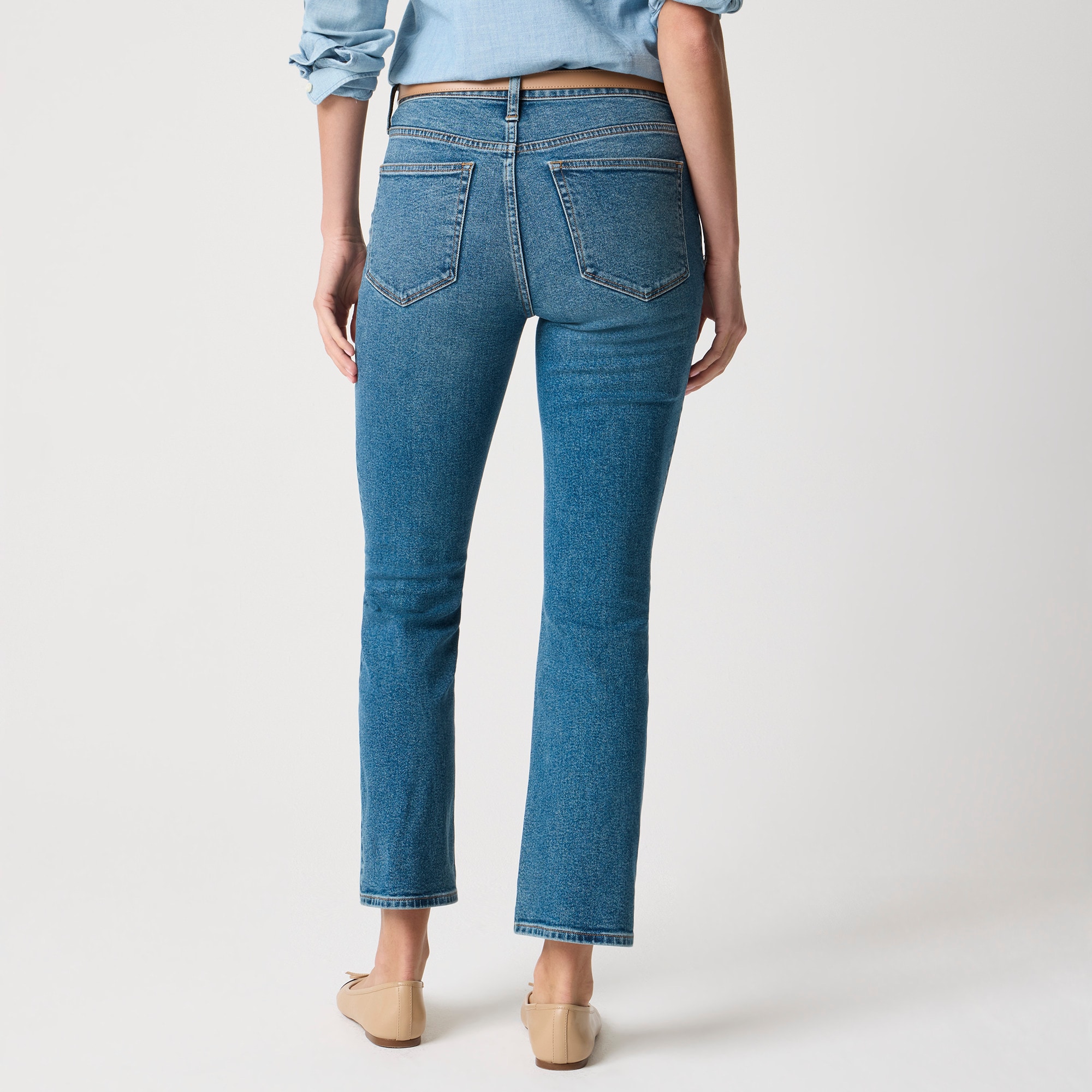 Mid-rise flare crop jean in all-day stretch