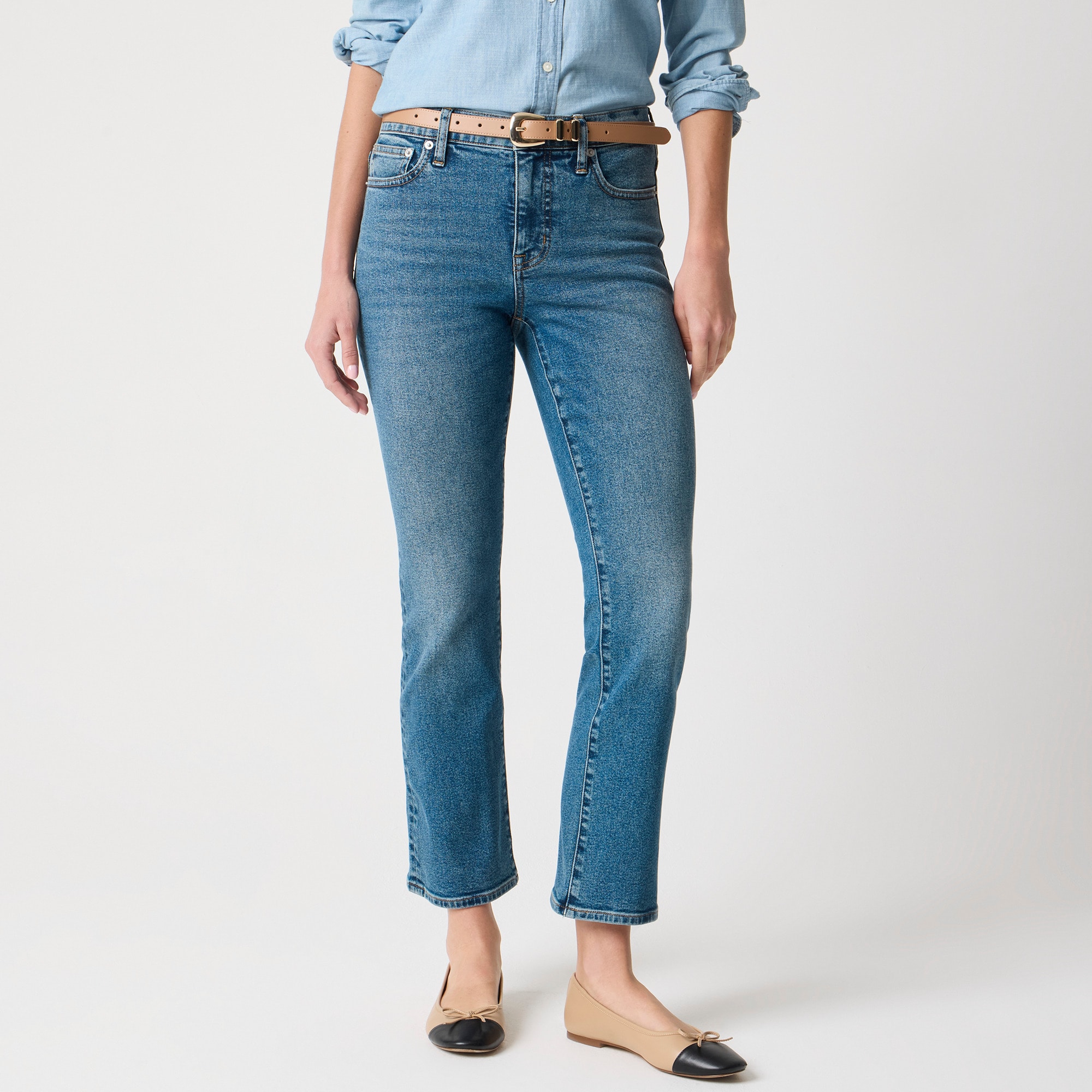  Mid-rise flare crop jean in all-day stretch