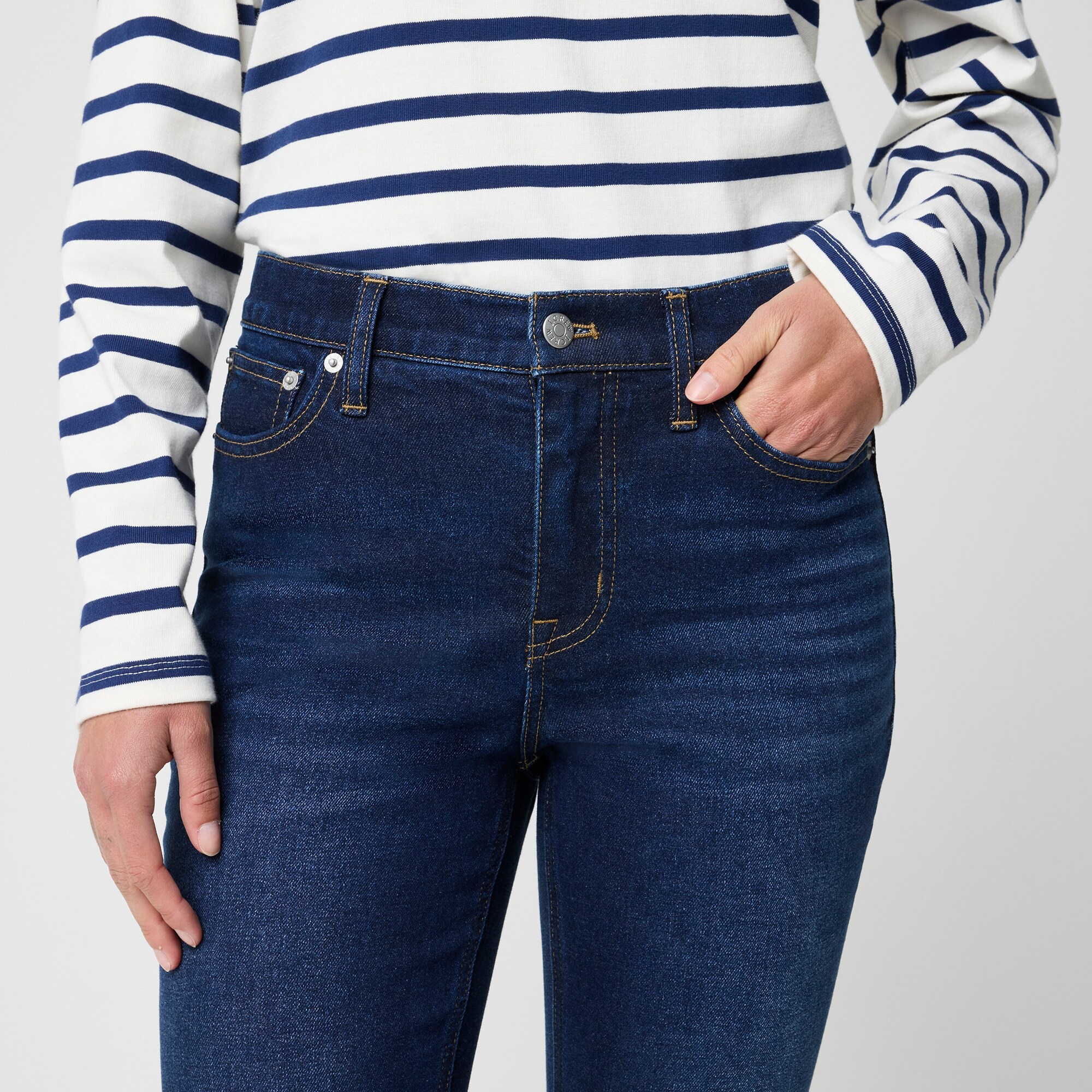 Mid-rise flare crop jean in all-day stretch