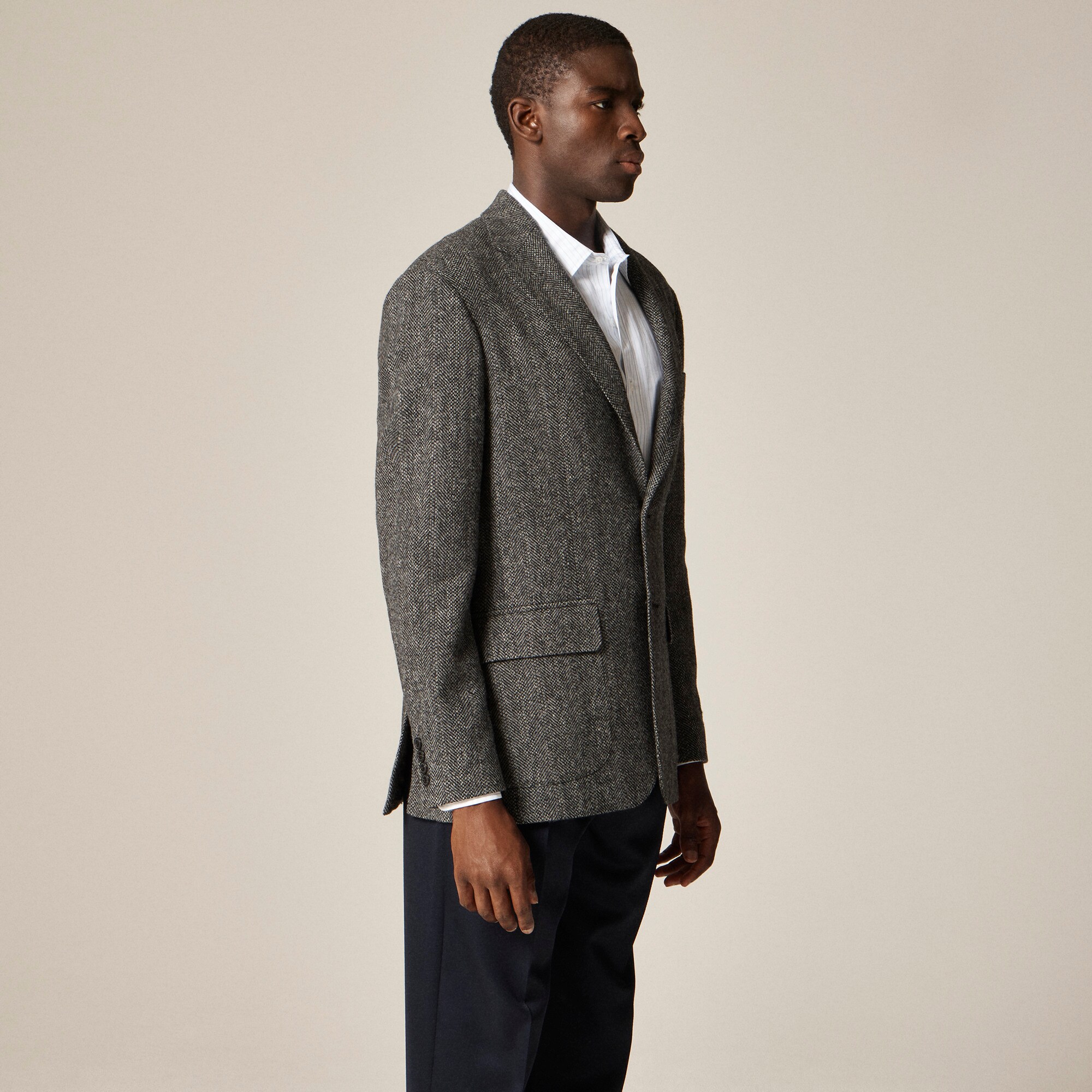 Sportcoat in broken herringbone English wool