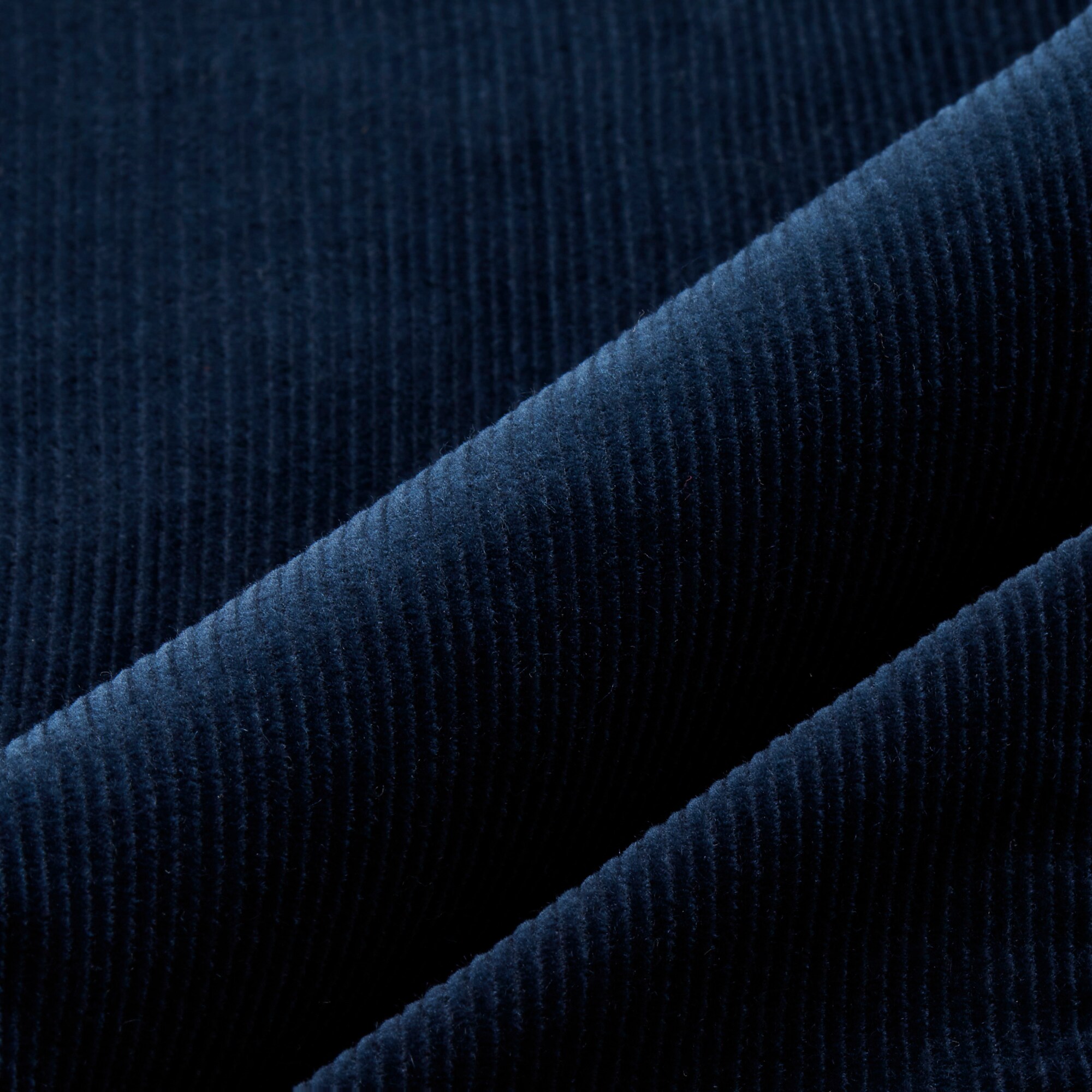 Ludlow Slim-fit suit pant in Italian corduroy