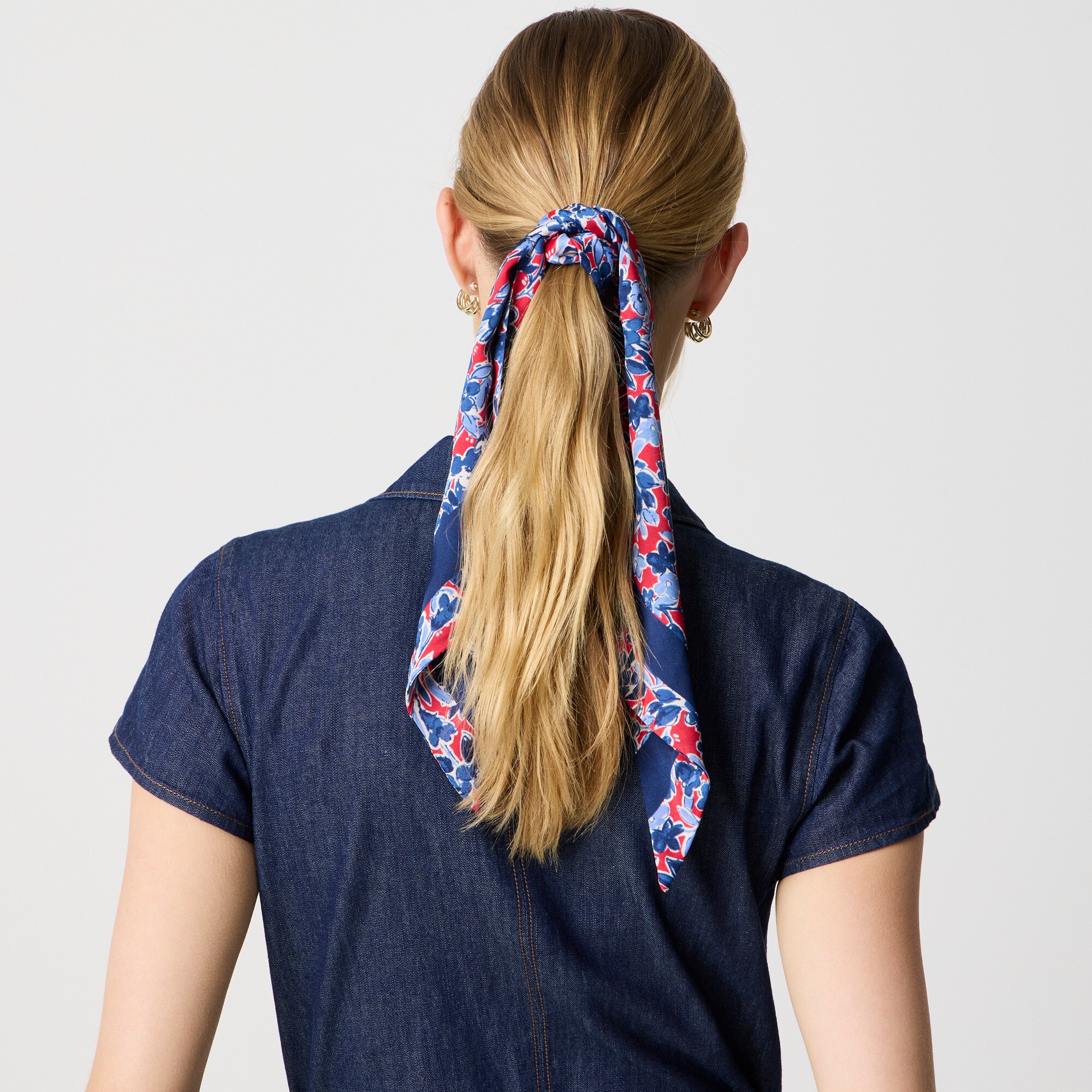 Silky scarf