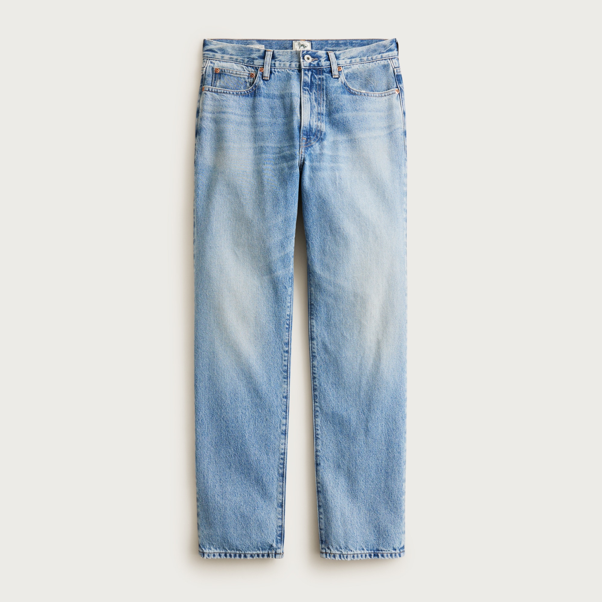 Classic jean in light wash