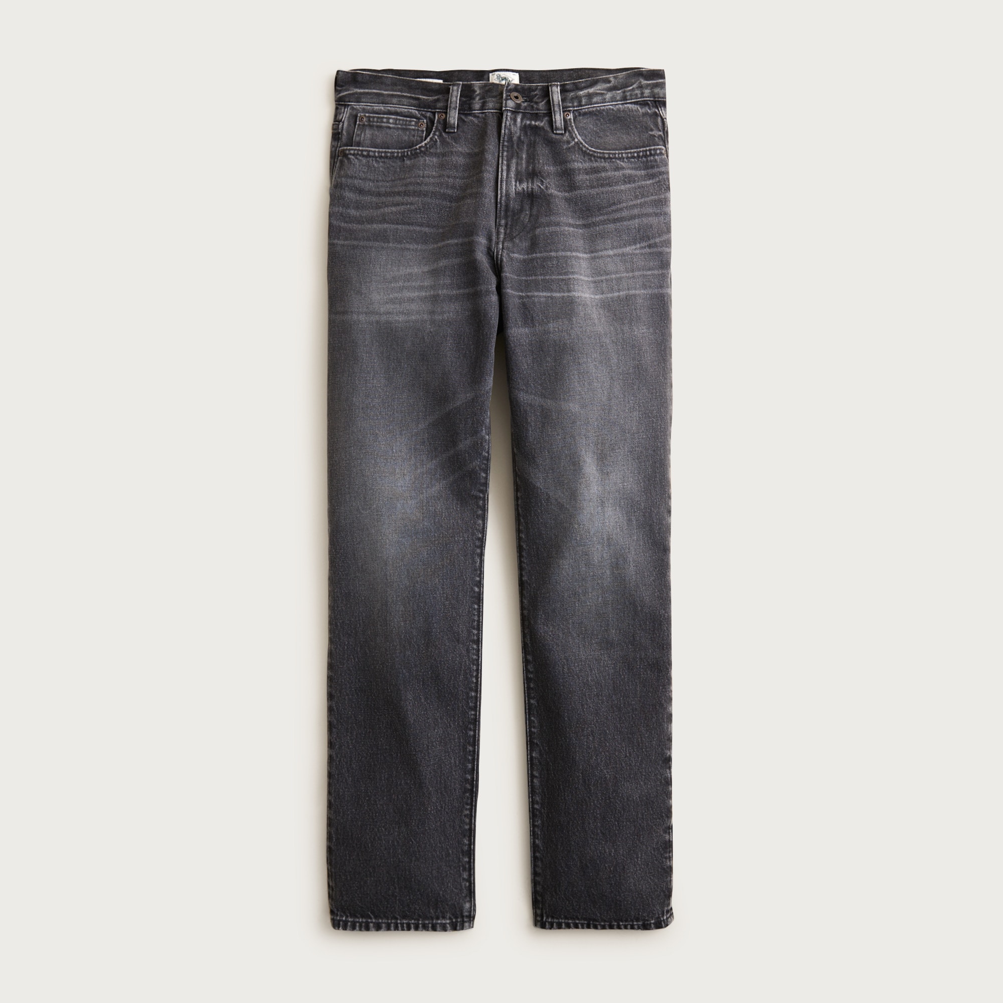 Classic jean in faded black wash