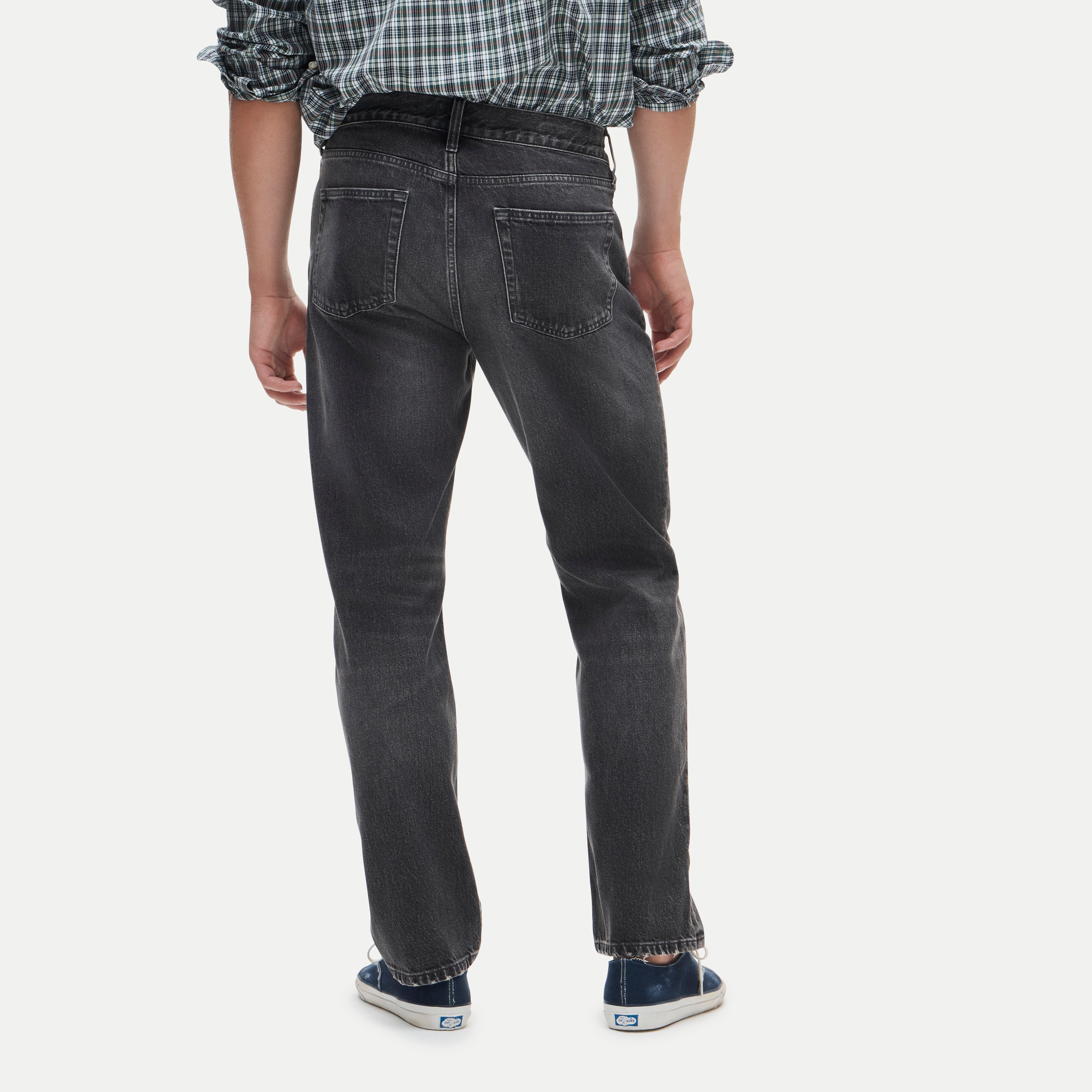 Classic jean in faded black wash