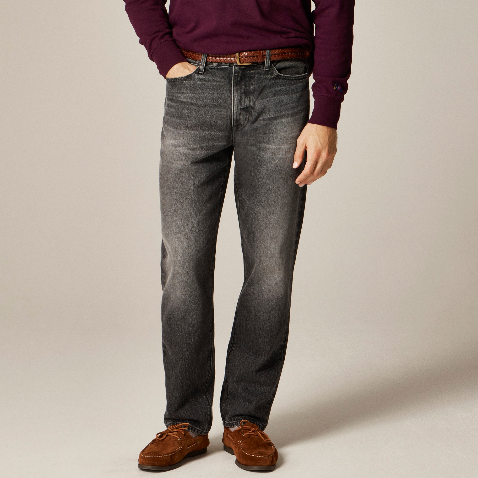 Classic jean in faded black wash