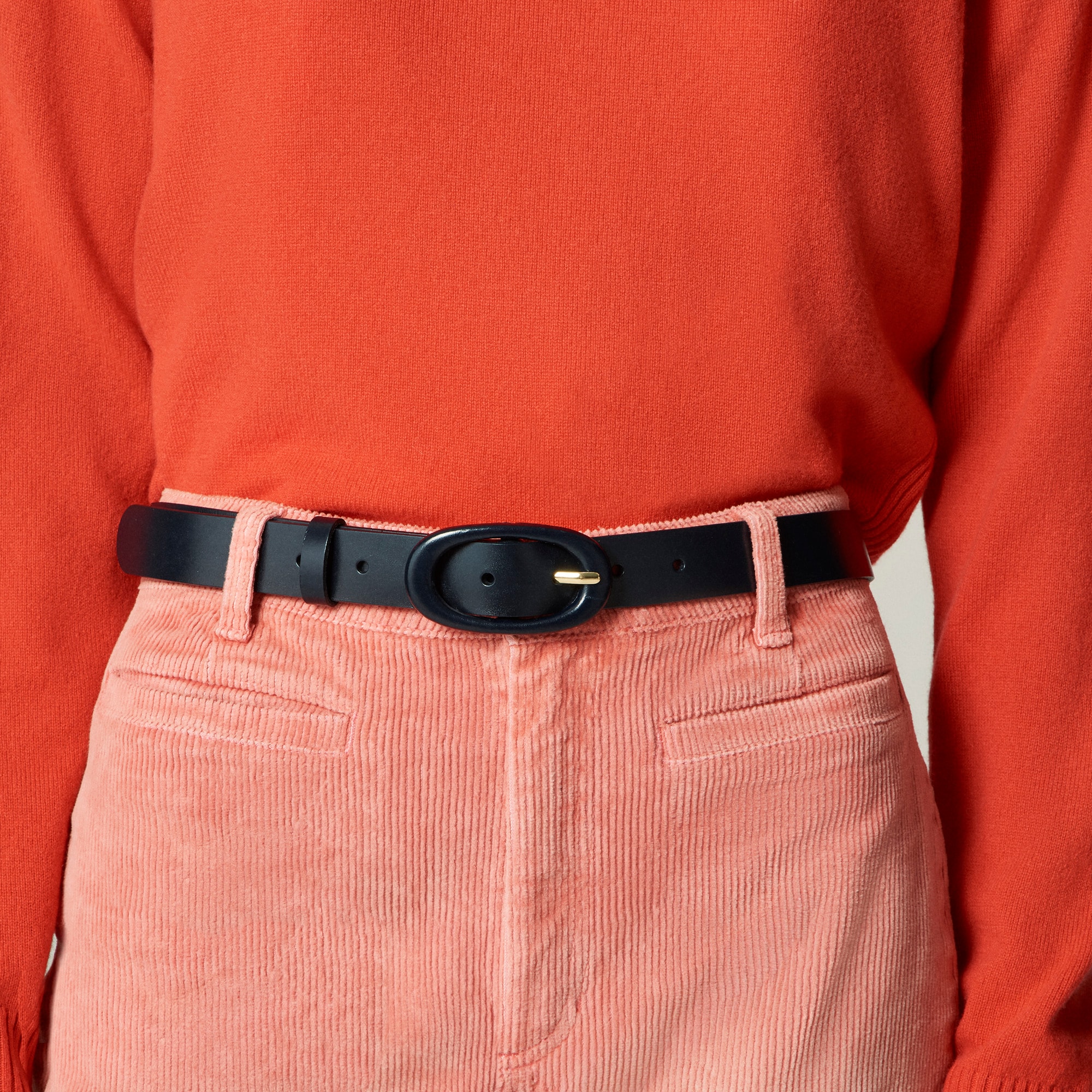 Tonal buckle belt in leather